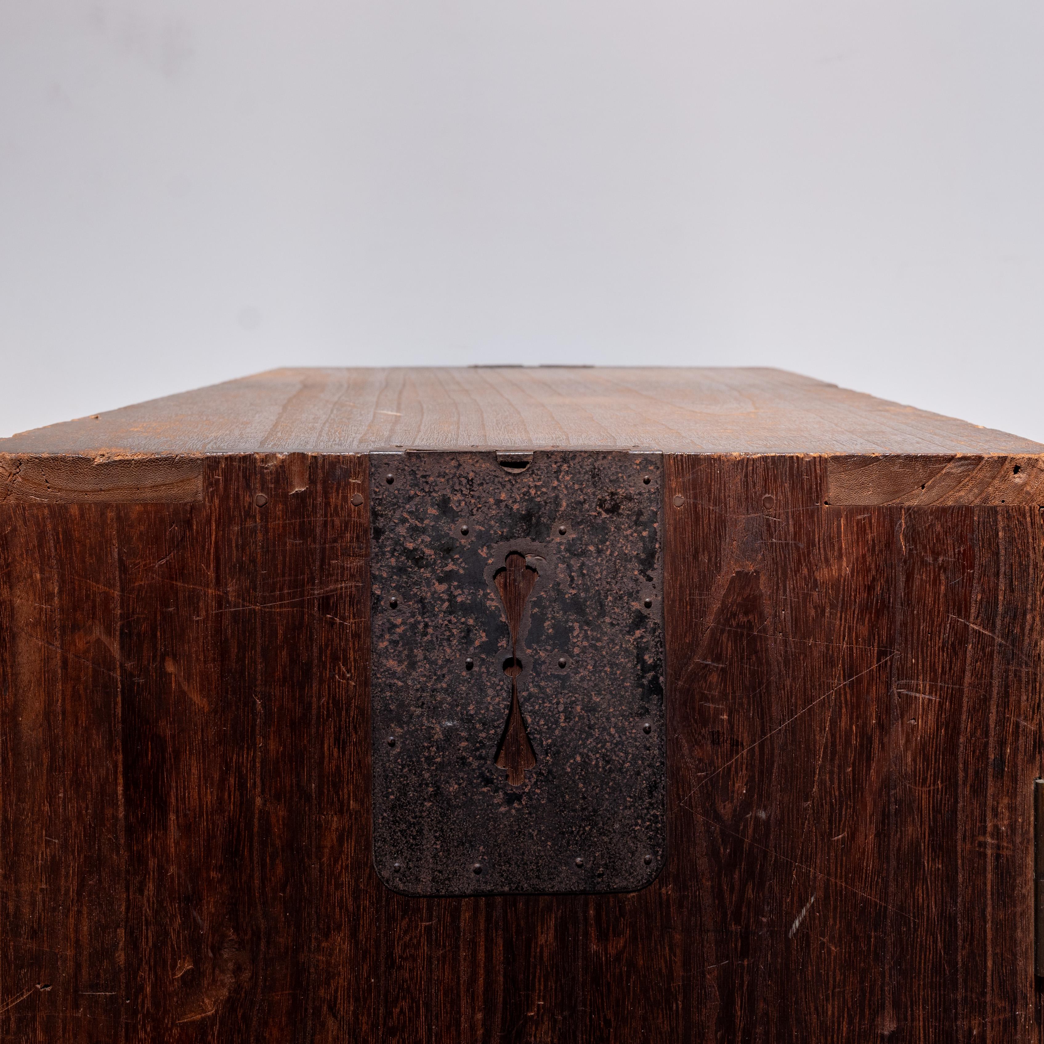 Japanese Wooden Cabinet, Early 20th Century, Japan, Wabi Sabi For Sale 4