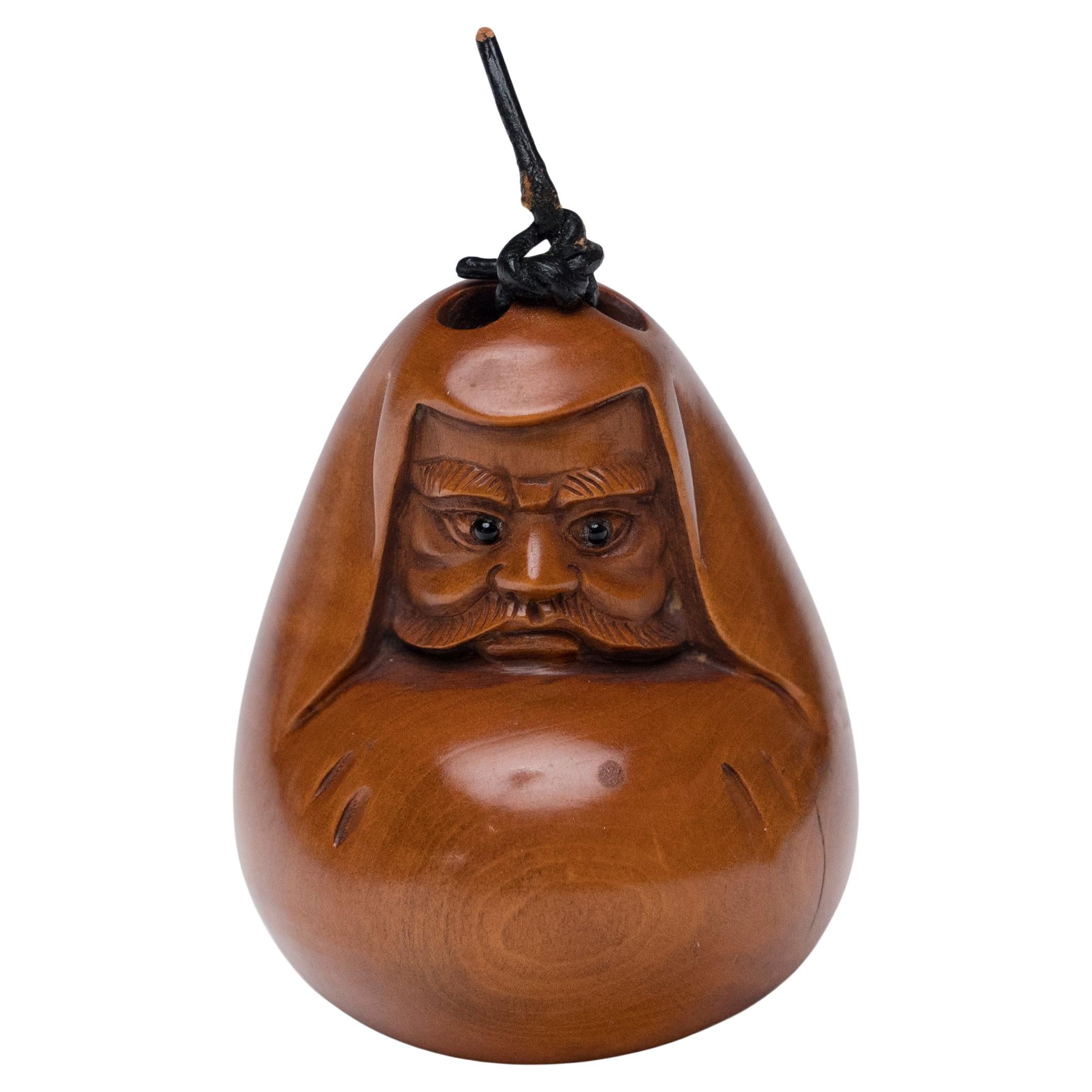 Netsuke japonais en bois Daruma, c. 1900