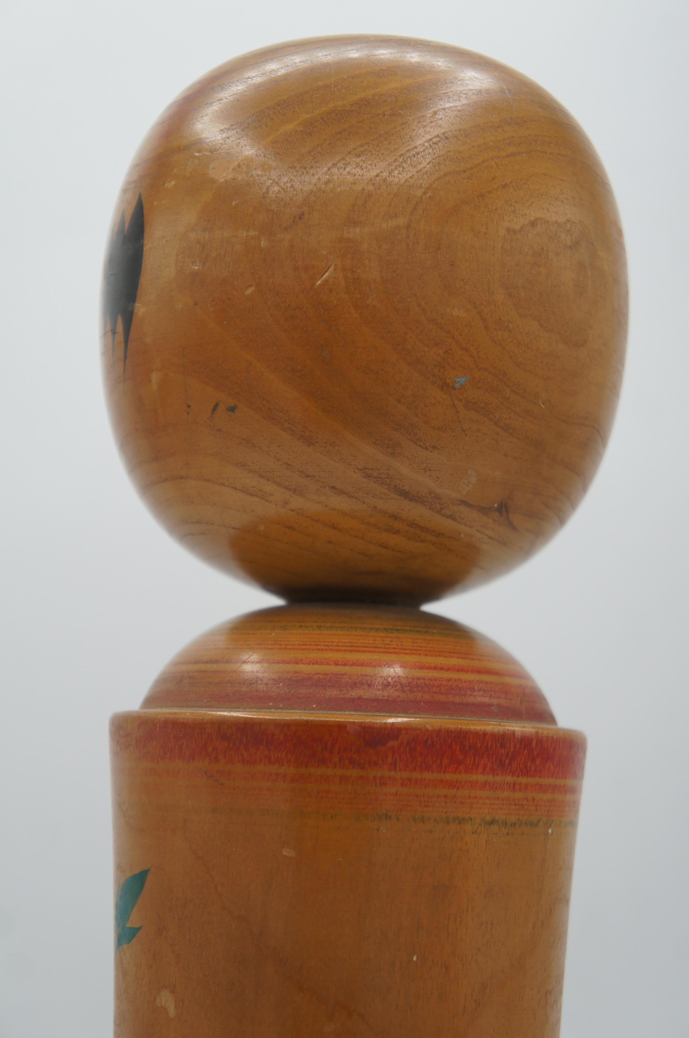 Mid-20th Century Japanese Wooden Naruko Kokeshi Takumi KUMAGAYA 37cm For Sale