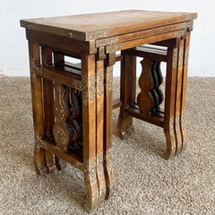 Tavolini giapponesi in legno con accenti in ottone - Set di 3