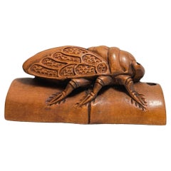 Japanese Wooden Netsuke Cicada 1900 Meiji Sekisen, Japanisches Holz