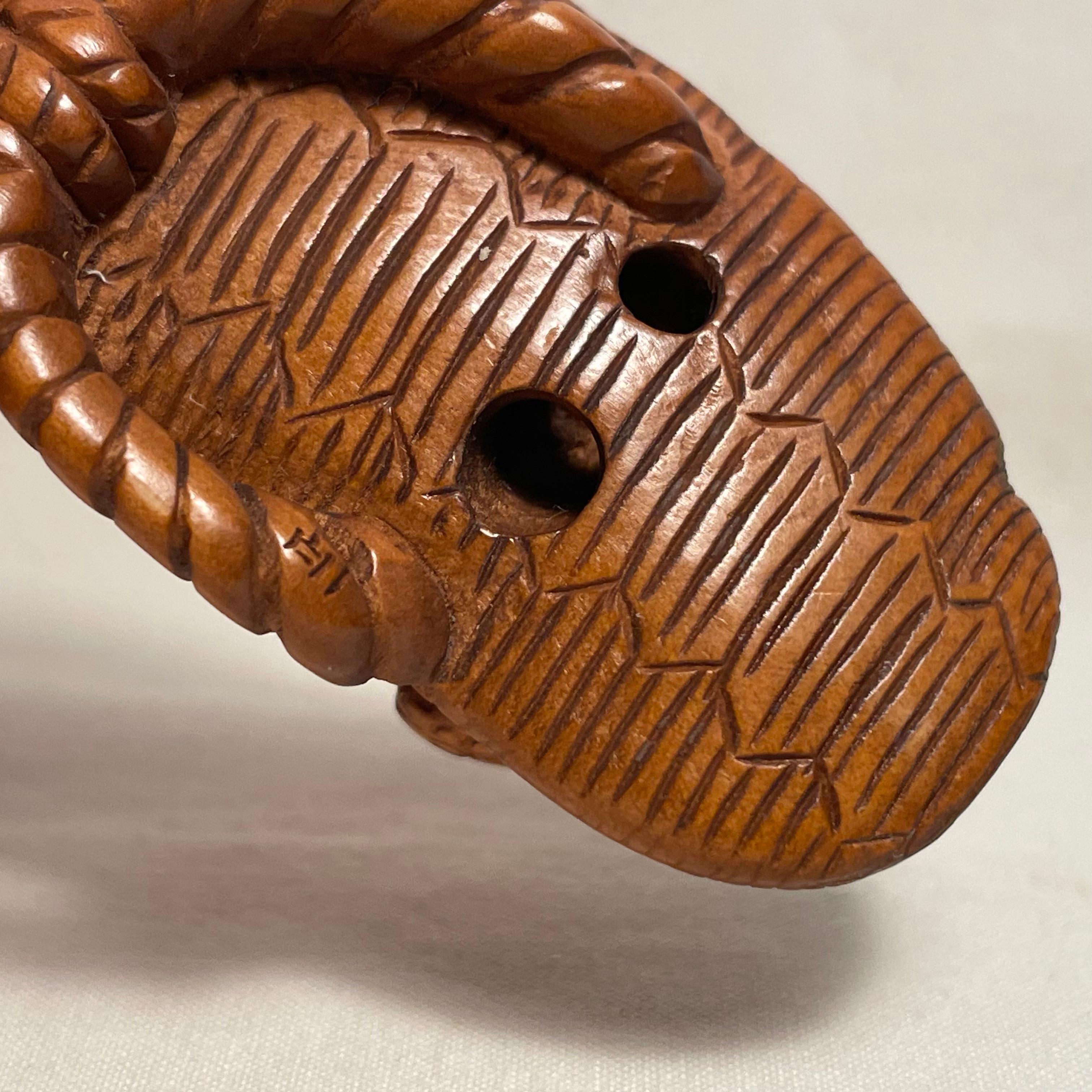 Japanese Wooden Netsuke 'Frog on the Zori sandal' 1950s Showa era 'Shoichi' 3
