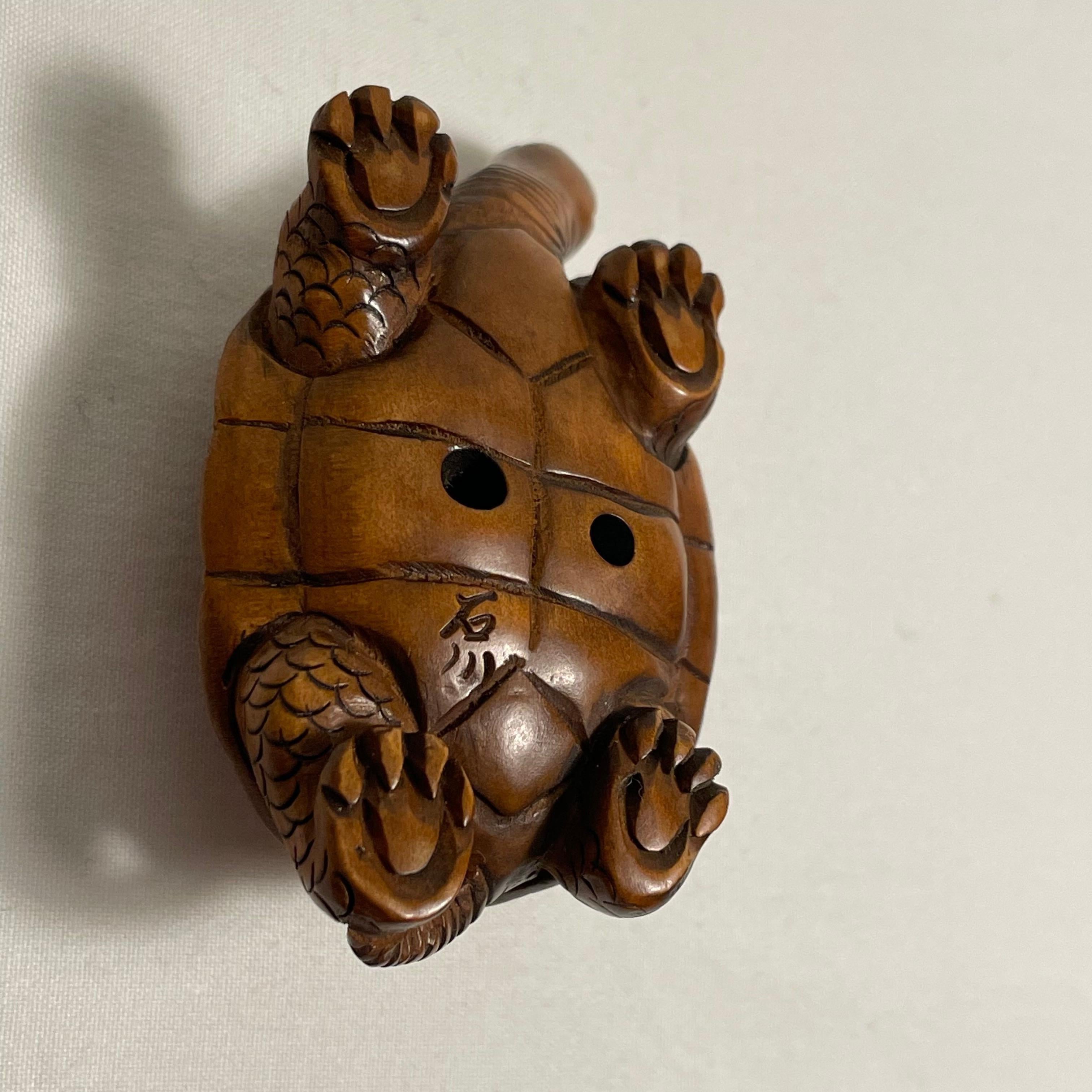 Netsuke giapponese in legno 