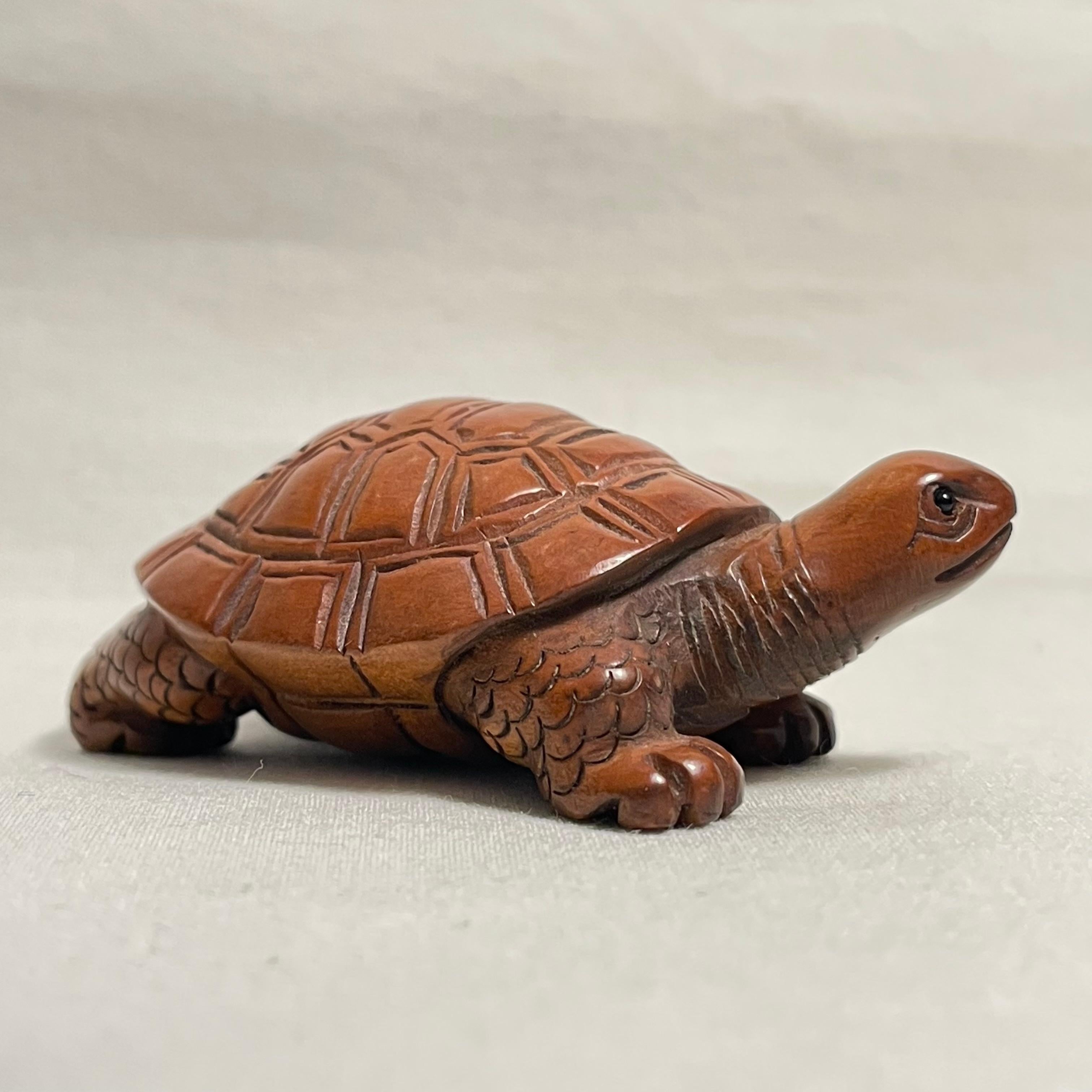 Netsuke giapponese in legno 