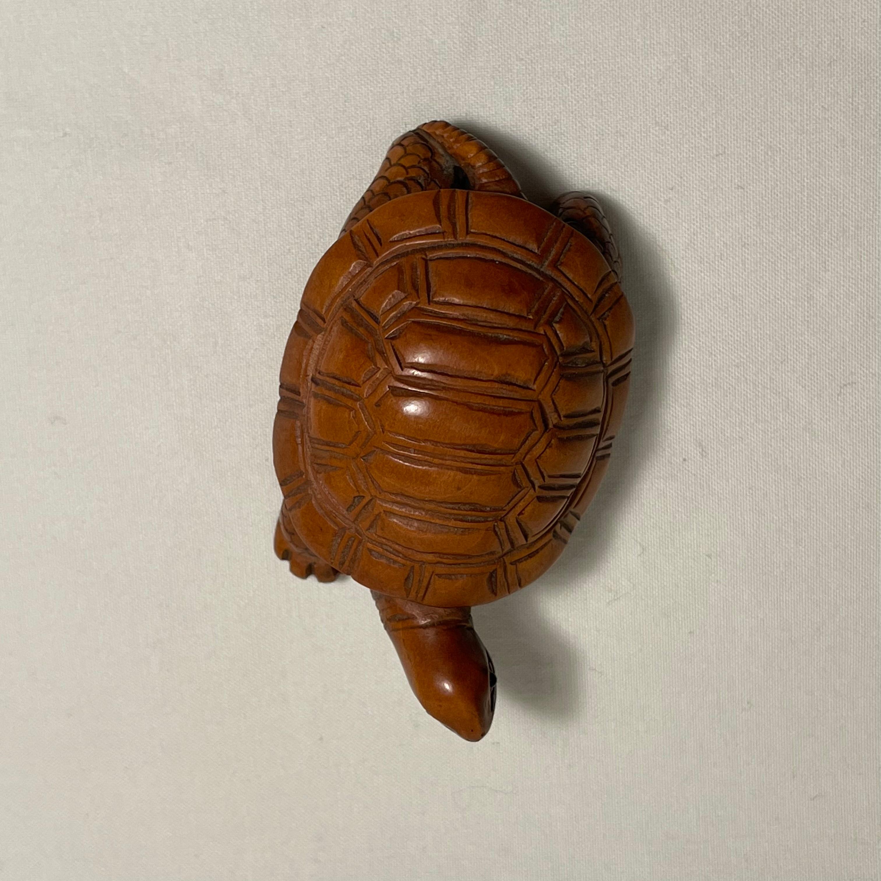 Fine XX secolo Netsuke giapponese in legno 