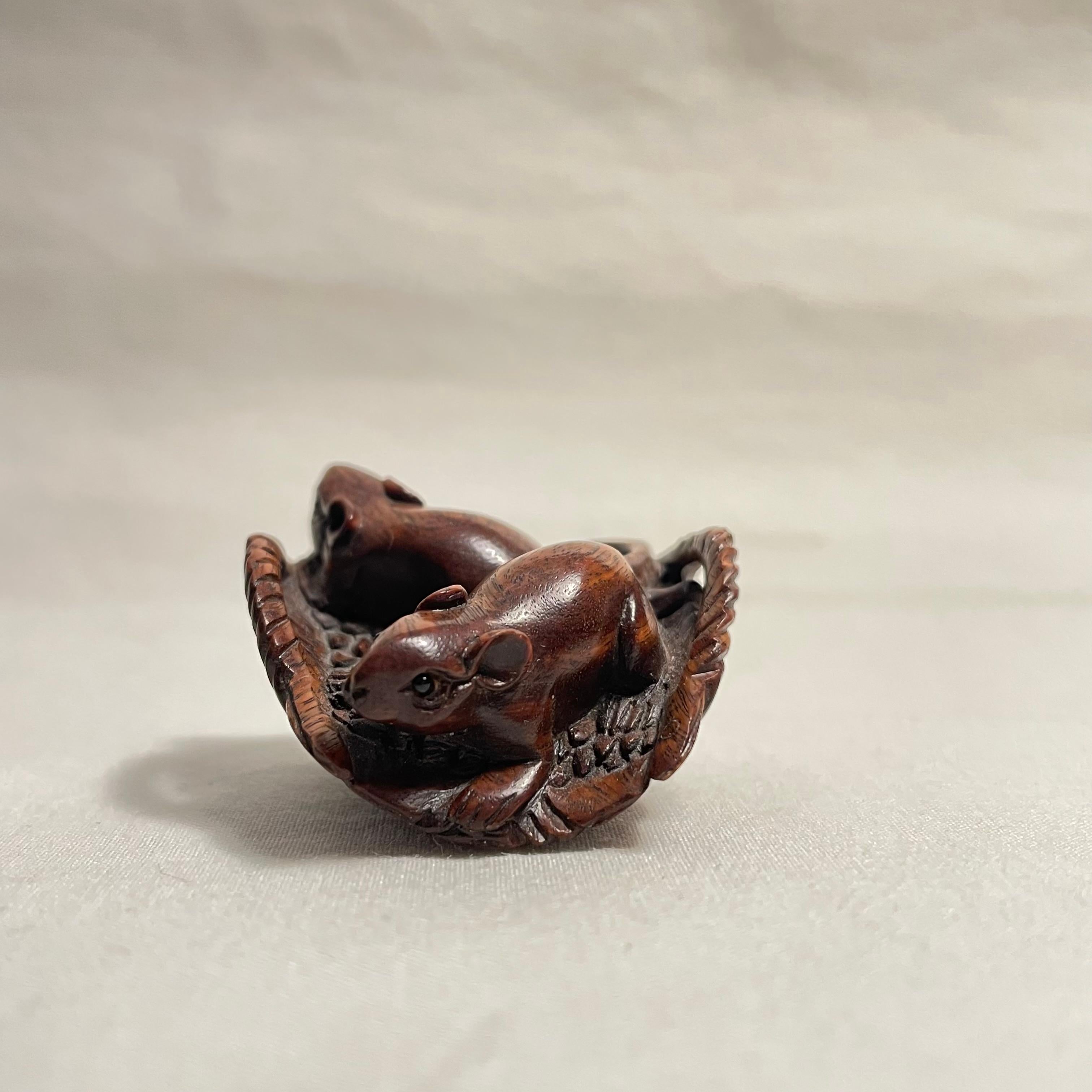Mid-20th Century Japanese Wooden Netsuke 'Two mouses' 1950s 'Hiro'
