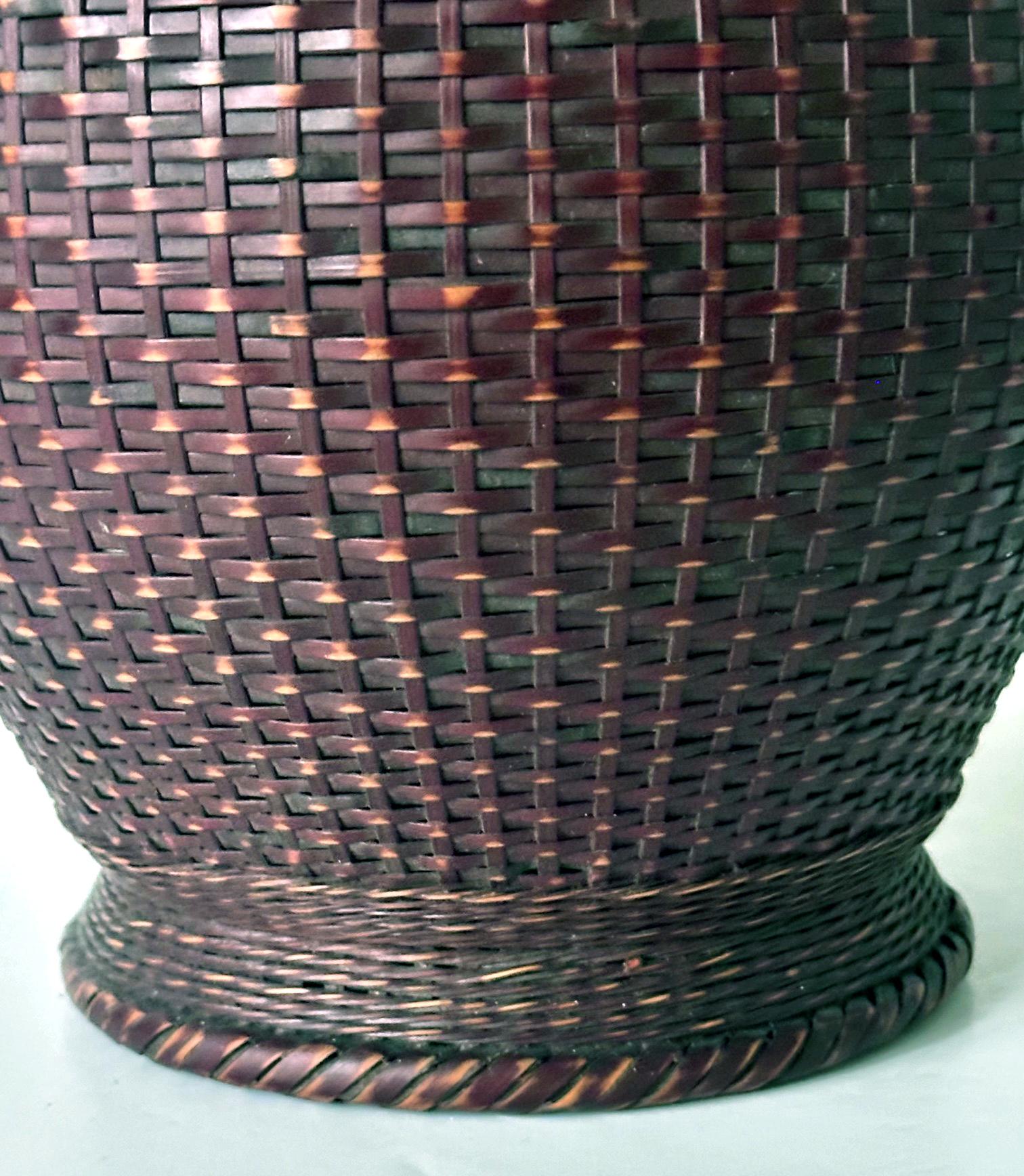 Japanese Woven Bamboo Ikebana Basket by Chikusei Watanabe For Sale 5