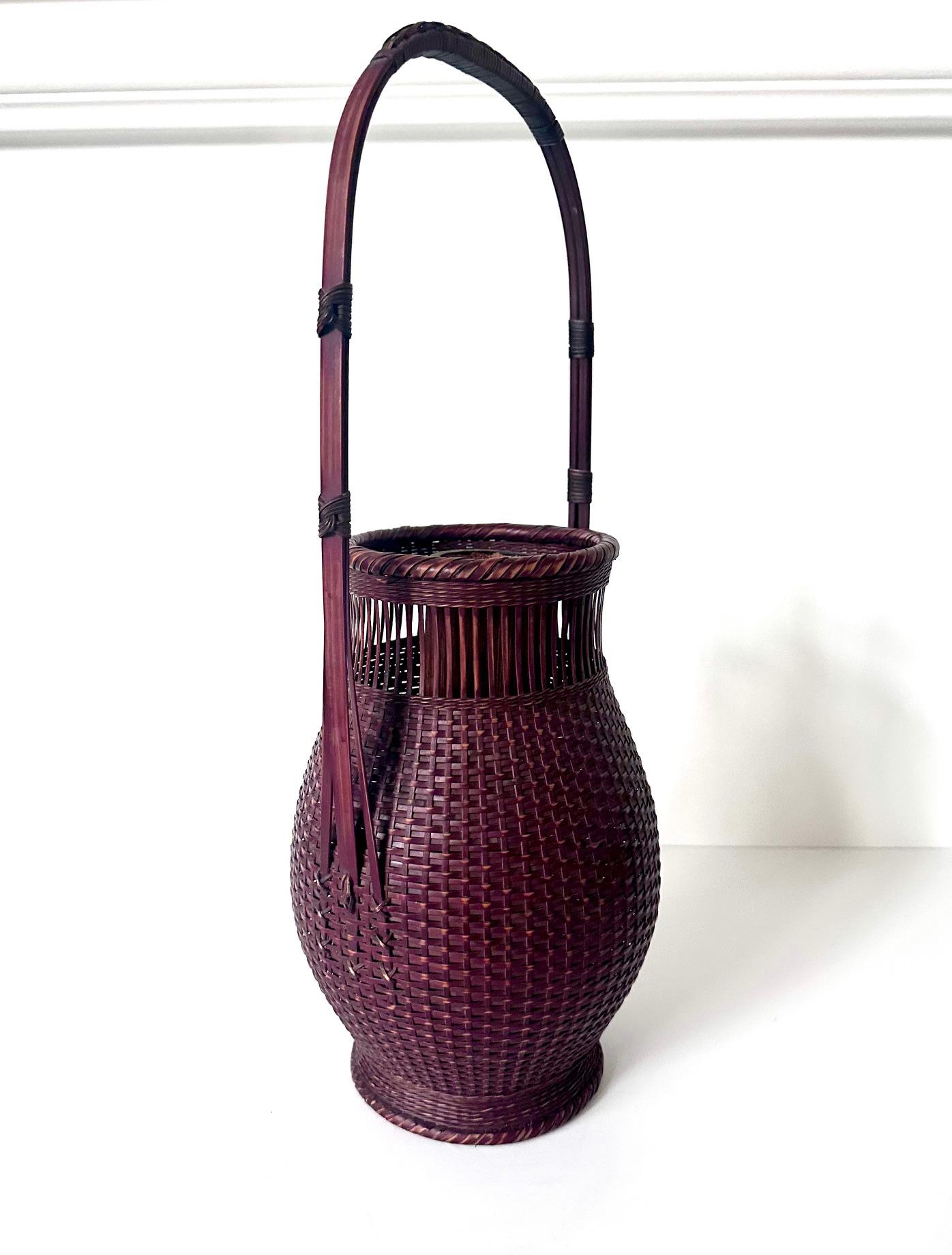 Hand-Woven Japanese Woven Bamboo Ikebana Basket by Chikusei Watanabe For Sale