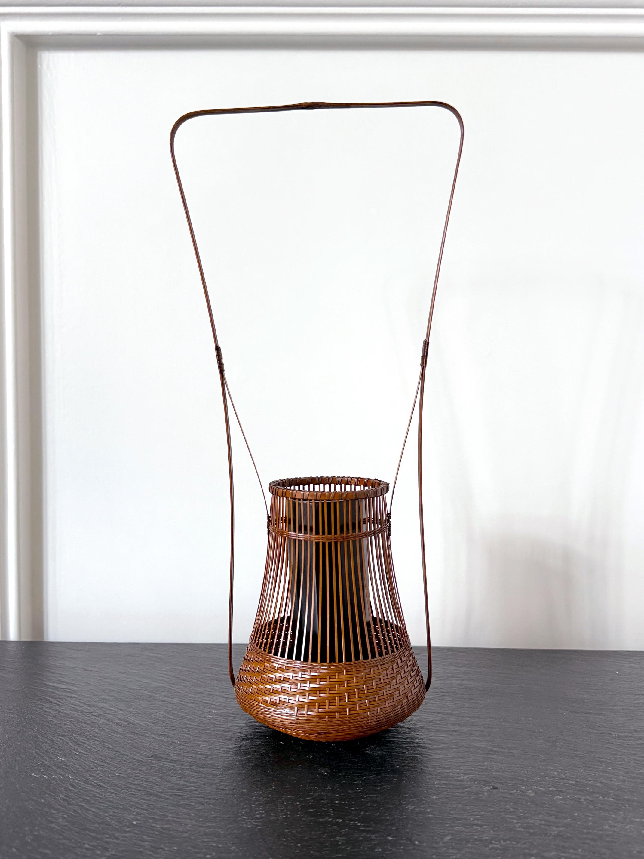 Moderne Panier japonais en bambou tressé Ikebana par Jin Morigami Jin en vente