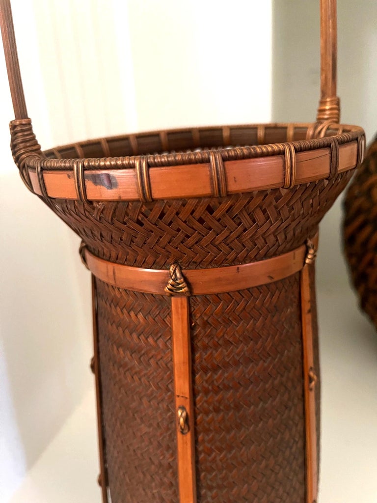 Japanese Woven Bamboo Ikebana Basket by Kosuge Kogetsu For Sale at 1stDibs