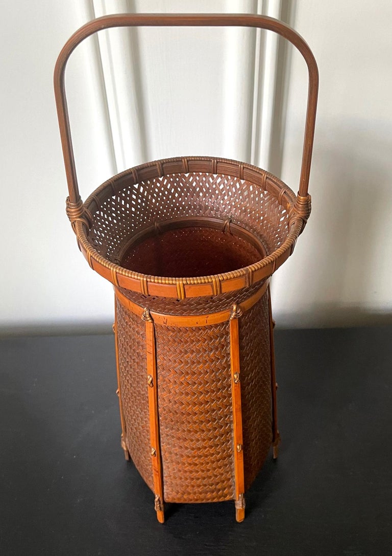 Japanese Woven Bamboo Ikebana Basket by Kosuge Kogetsu For Sale at 1stDibs