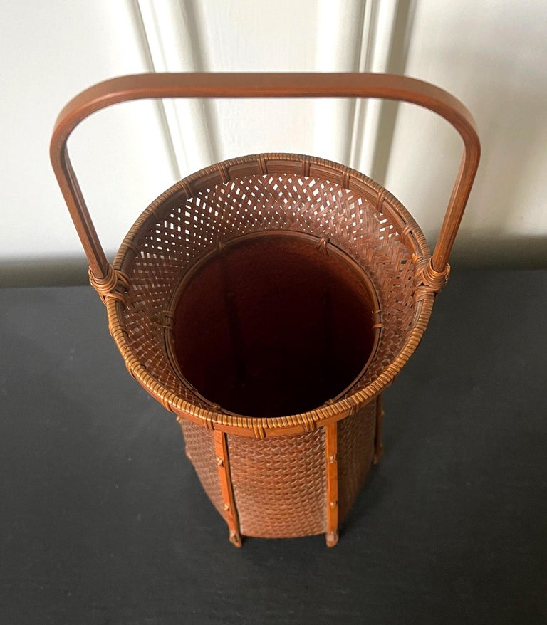 Japanese Woven Bamboo Ikebana Basket by Kosuge Kogetsu For Sale at 1stDibs
