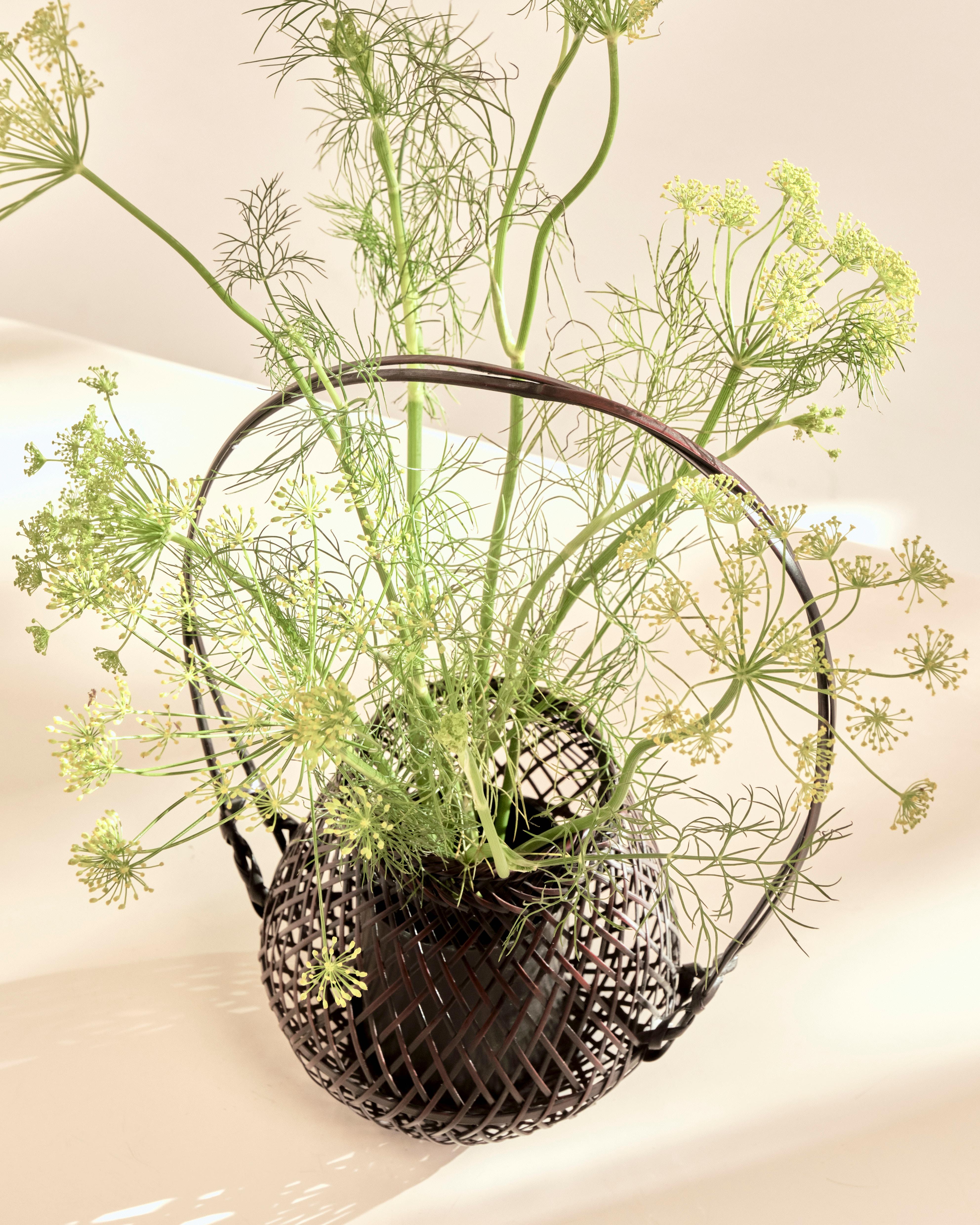 Japanese Woven Bamboo Ikebana Flower Basket In Good Condition For Sale In Brooklyn, NY