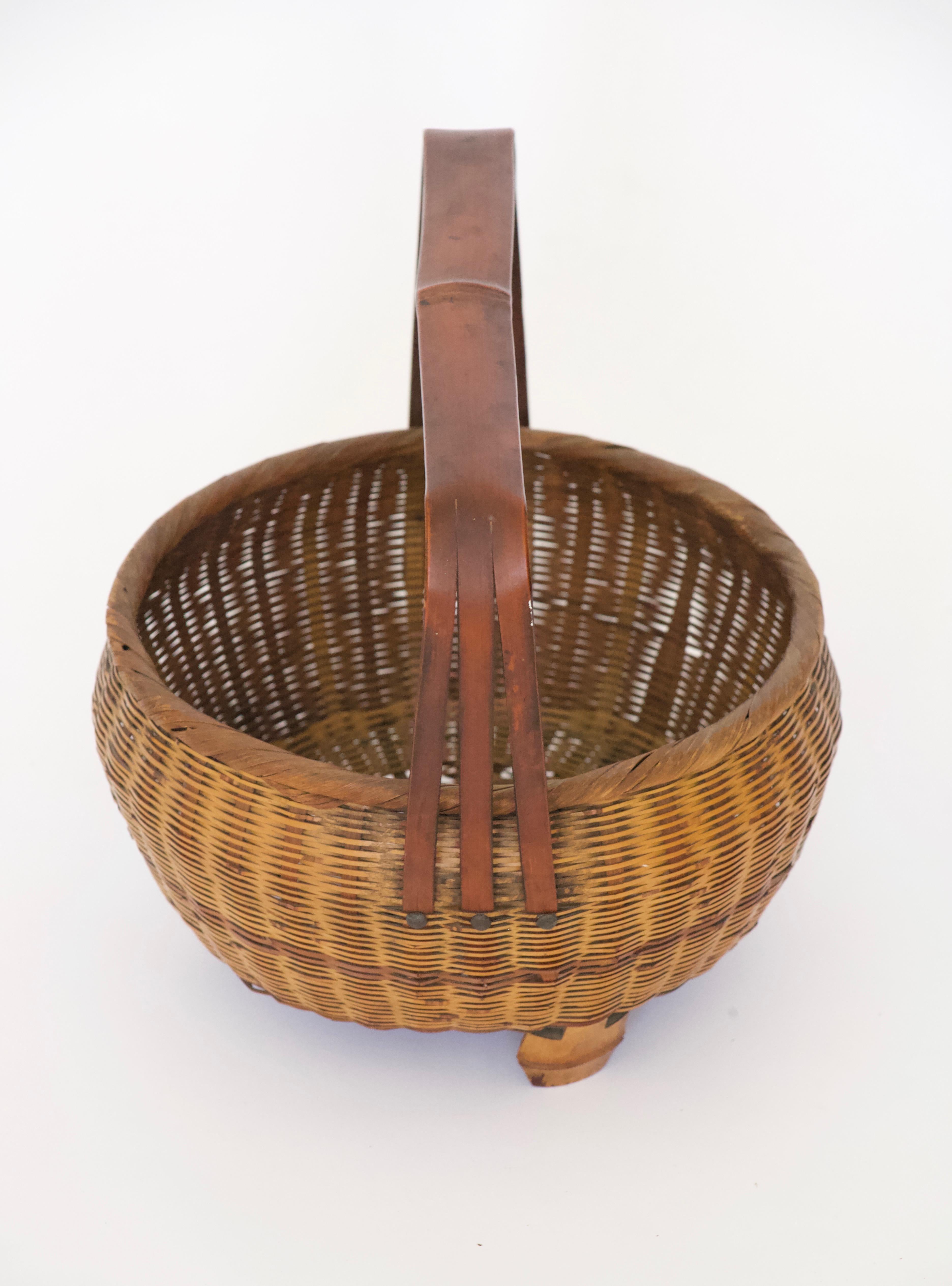 Japanese Woven Basket In Good Condition For Sale In Pittsburgh, PA