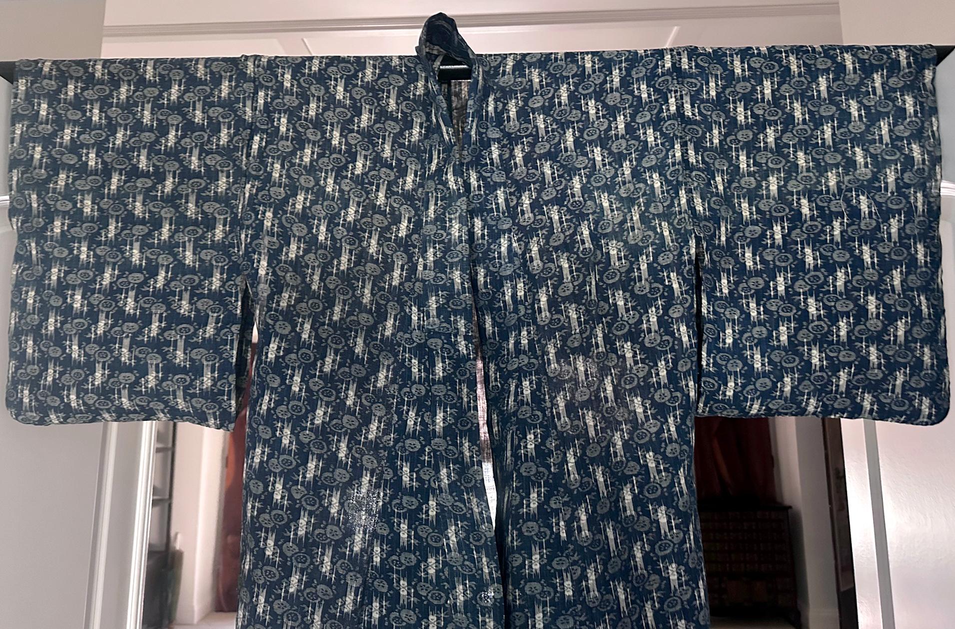 Japanisches gewebtes Ikat und schabloniertes Sommer Usumono Kimono aus der Meiji-Periode im Zustand „Gut“ im Angebot in Atlanta, GA