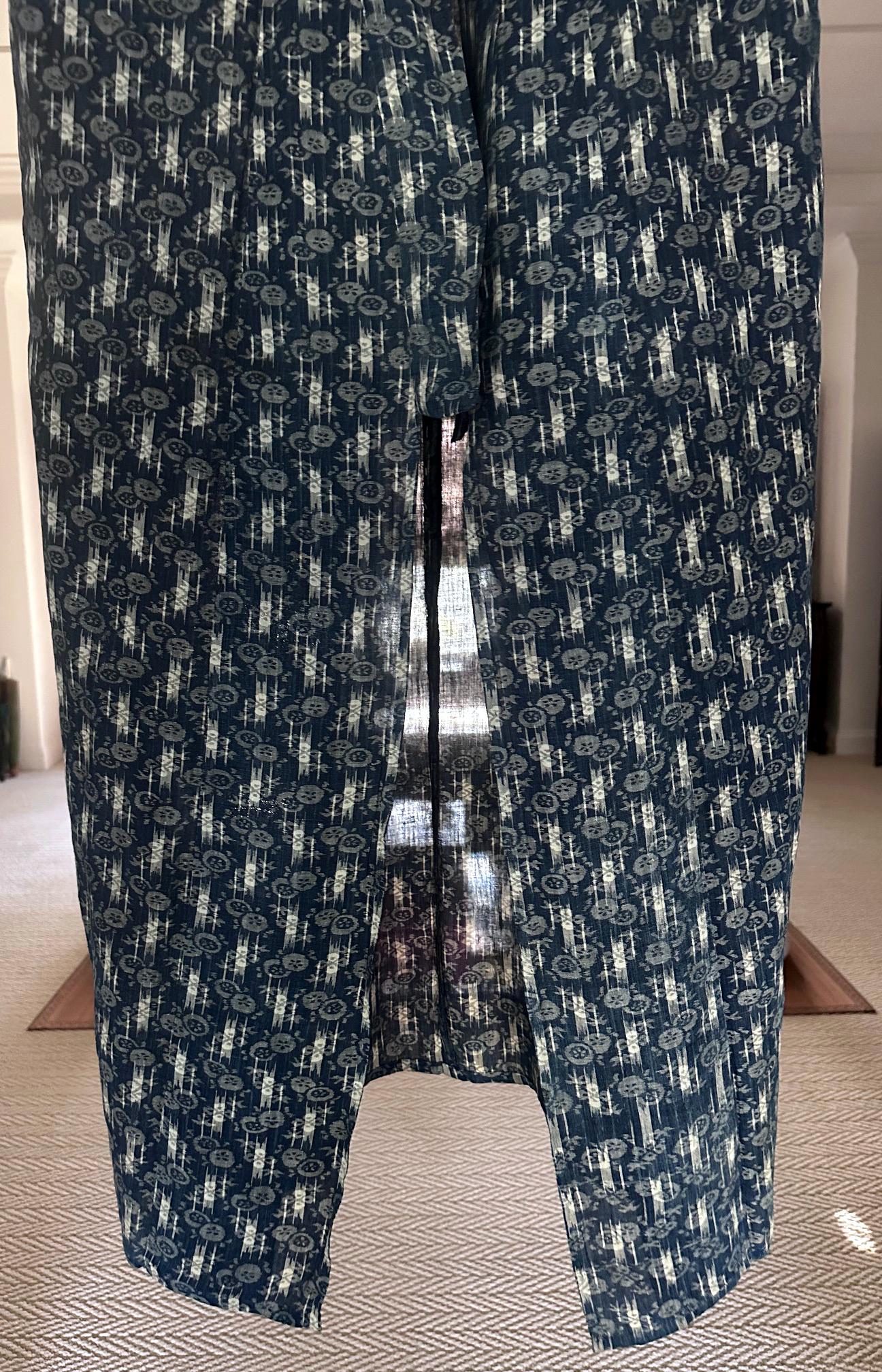 Japanisches gewebtes Ikat und schabloniertes Sommer Usumono Kimono aus der Meiji-Periode (Leinen) im Angebot