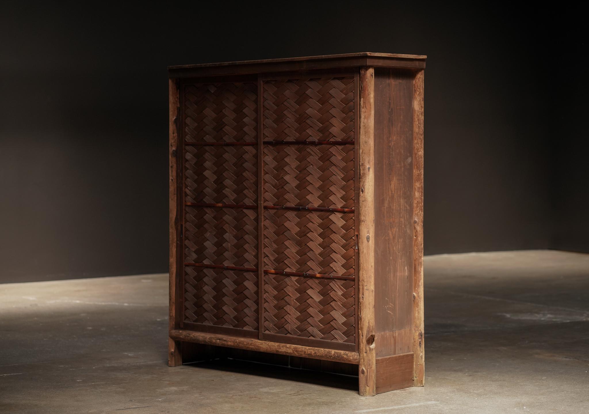 Giapponese Tansu giapponese intrecciato in vendita