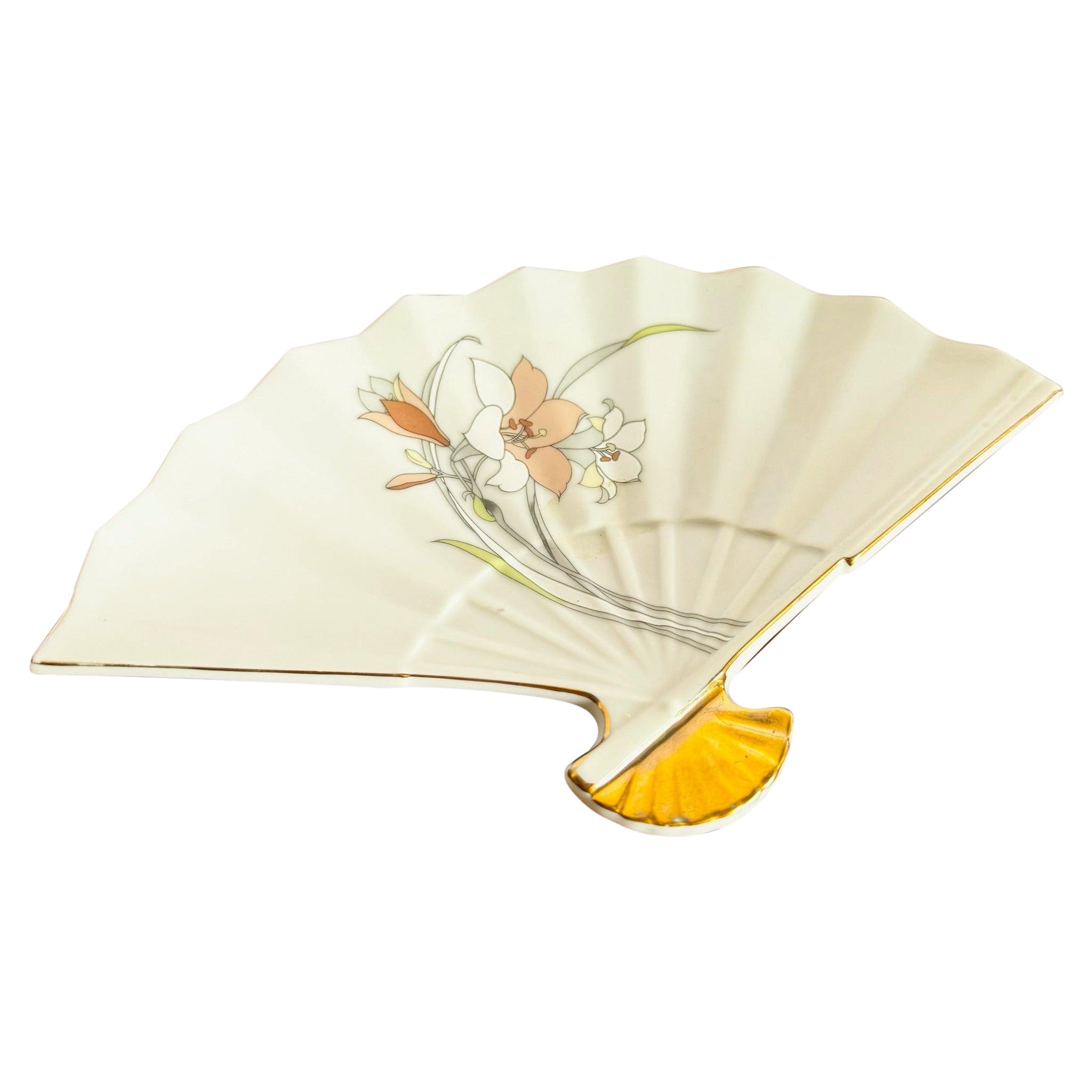 Plat éventail japonais en porcelaine Yamaji en vente