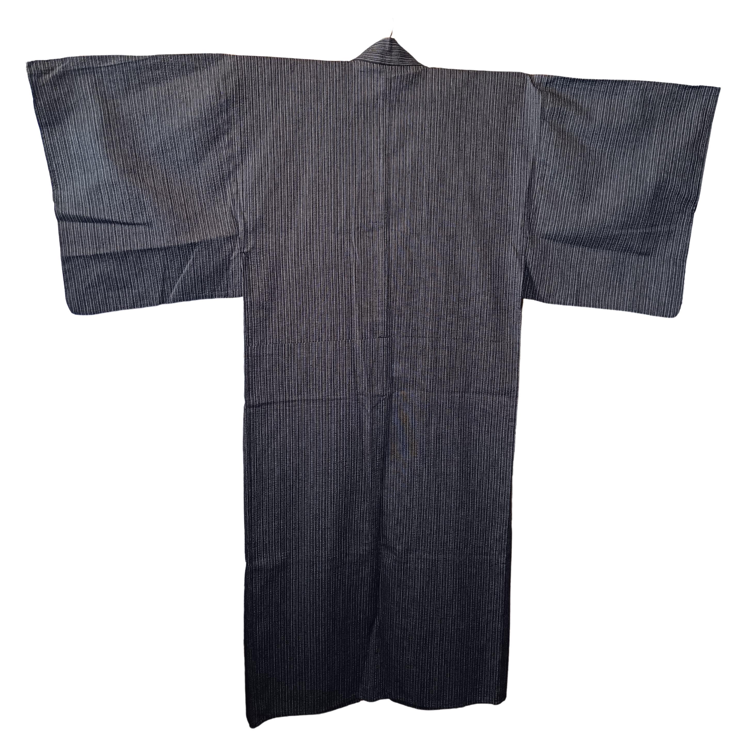 Si tratta di una giacca in cotone realizzata in Giappone nell'epoca Showa, intorno agli anni '2000.

Lo yukata (浴衣, lett. 