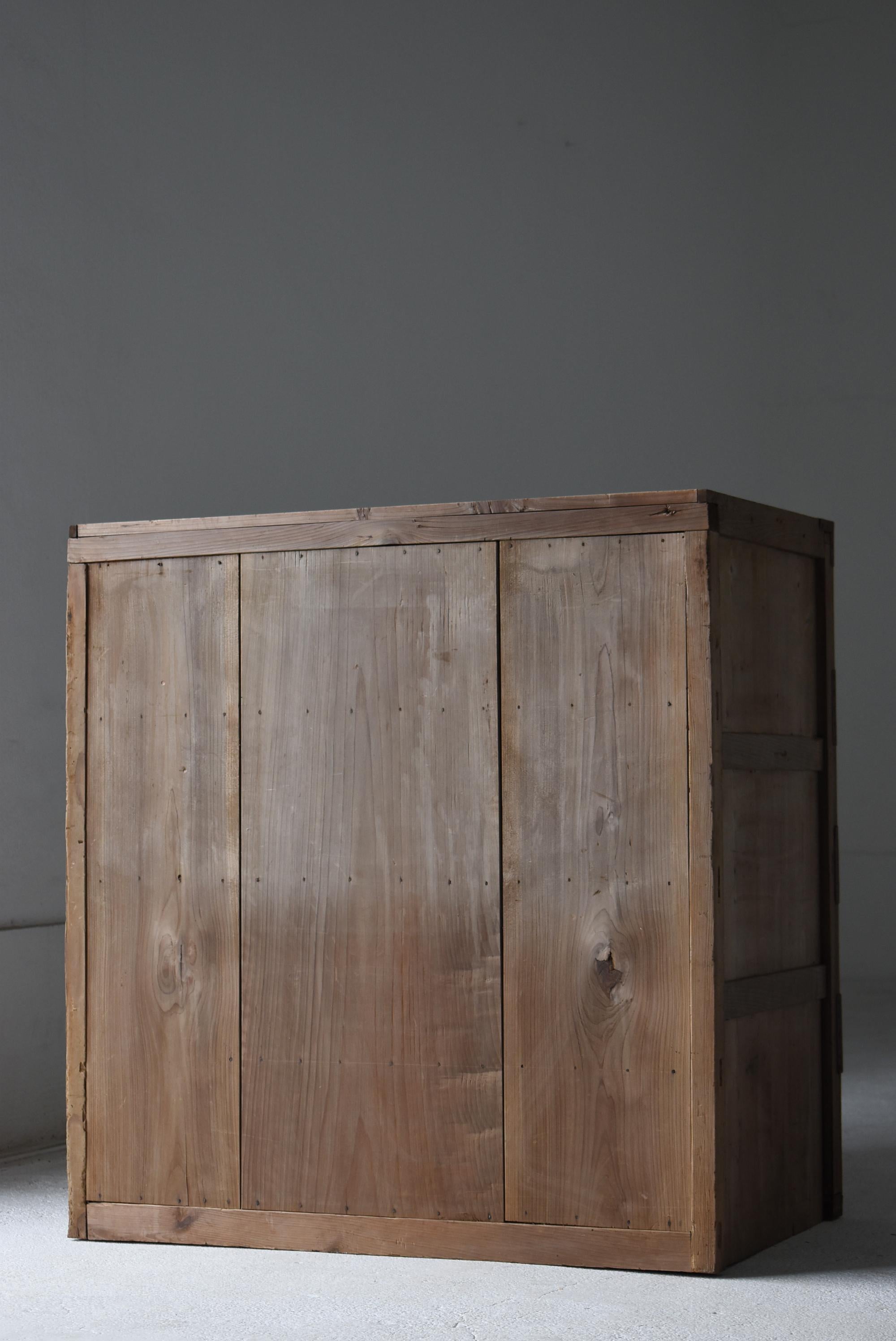Japanische Zelkova-Holz-Schublade 1860-1900 / Sideboard Wabi Sabi im Angebot 7