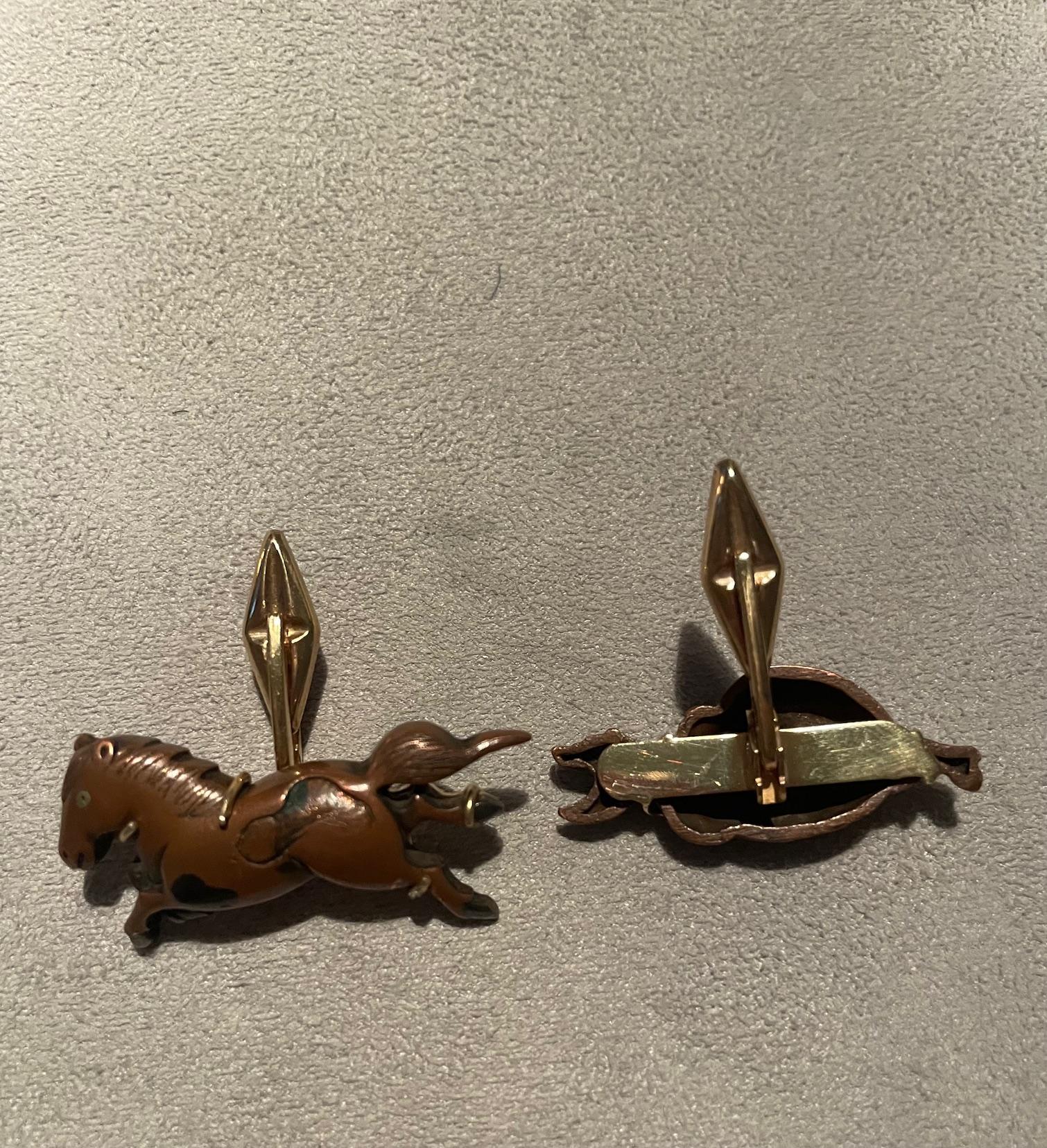 Spezielle Manschettenknöpfe mit antiken japanischen menuki, die die einzelnen simpbol, dass jeder Samurai nehmen als Glück, sondern haben auch einen Zweck sehr practicle zu greep stabiler die Katana gemacht.