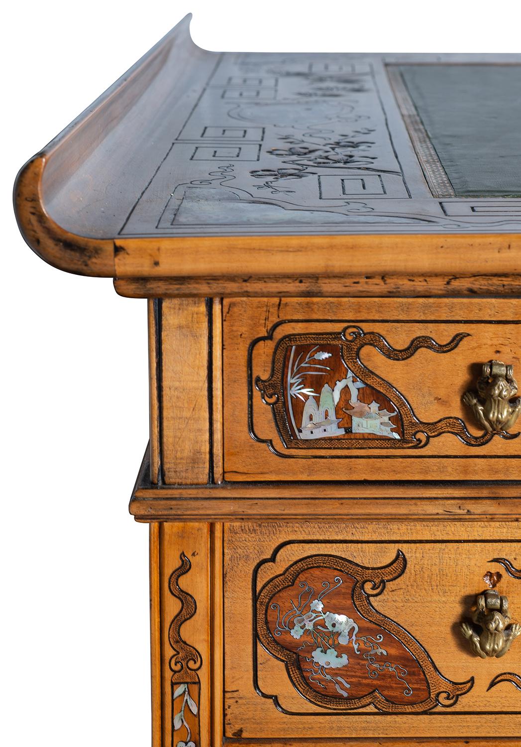 French Japanned 19th Century Pedestal Desk, Attributed to Viardot For Sale
