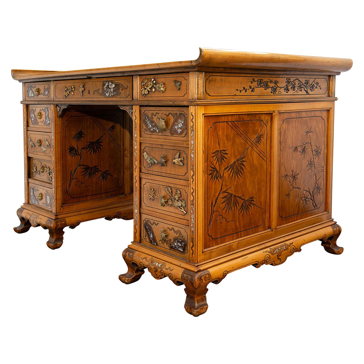 Japanned 19th Century Pedestal Desk, Attributed to Viardot For Sale