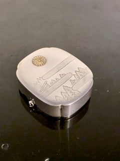 Japanese Silver and Gold Imperial Bonbonniere by Mitsukoshi, Showa Era, 1935