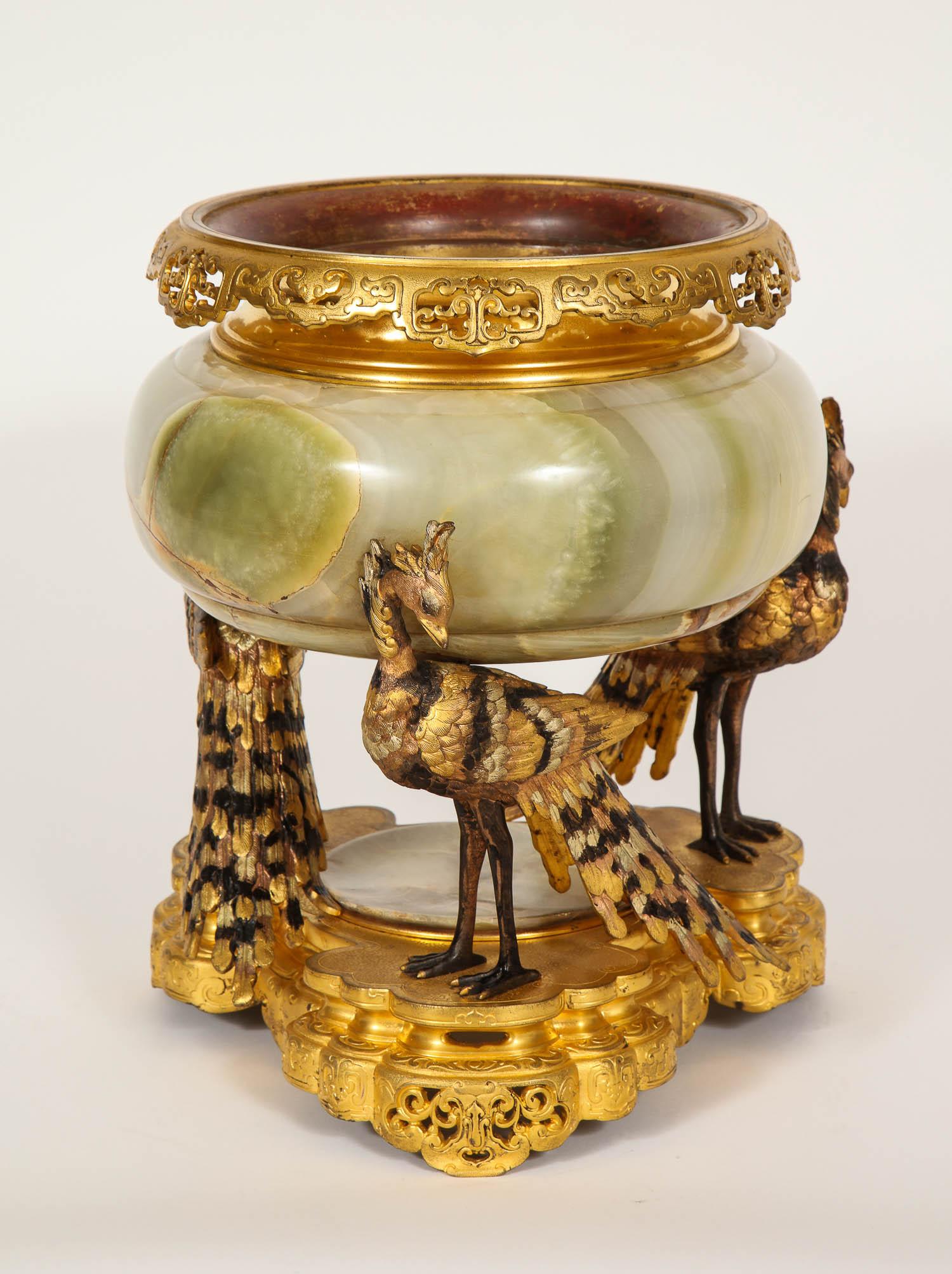 Japonisme Centre de table/Jardinièr en bronze japonais et onyx Figural Phoenix, Attribué à Cornu en vente