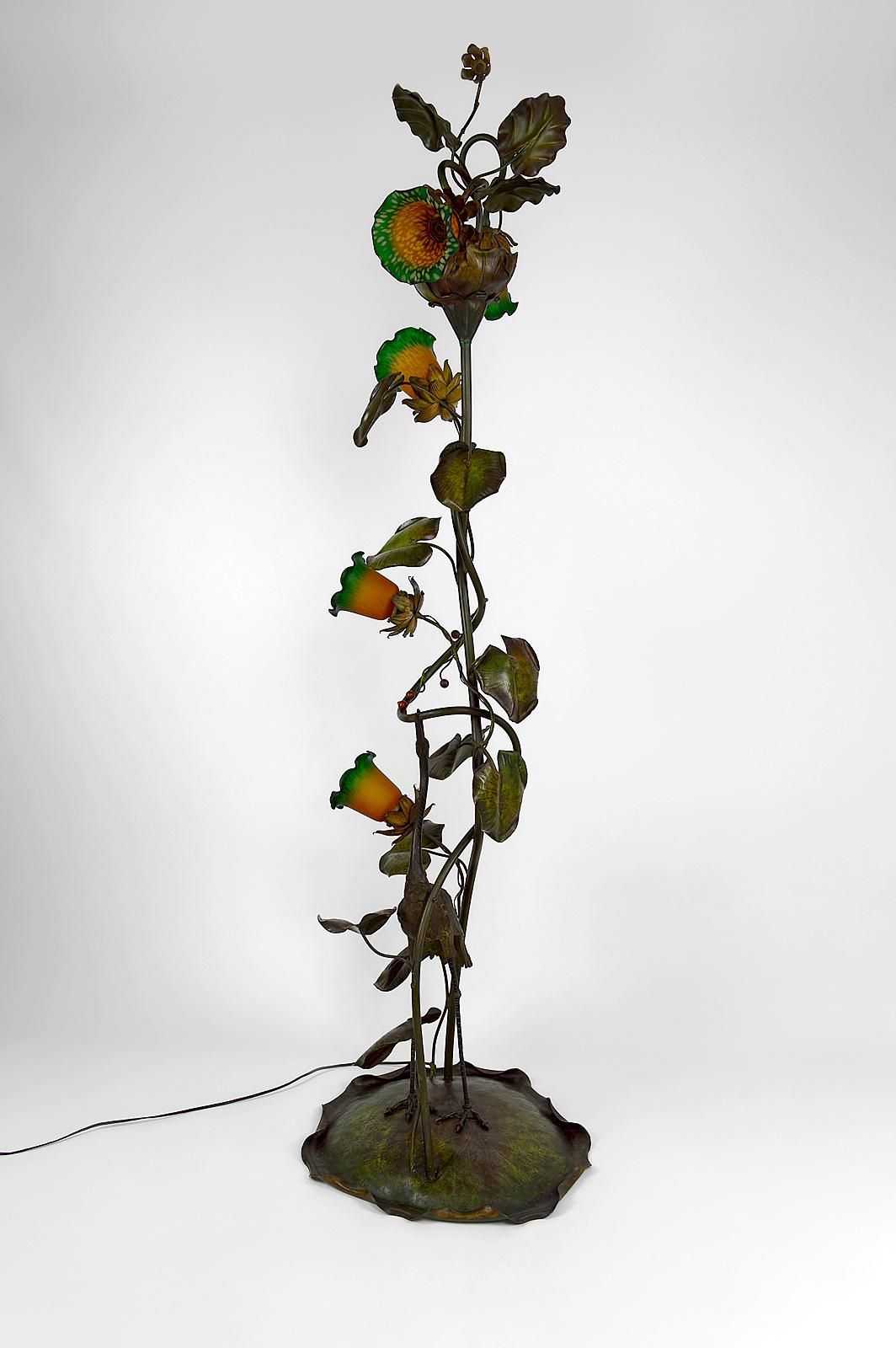 Painted Japonisme Art Nouveau Heron Floor Lamp, France, circa 1900 For Sale