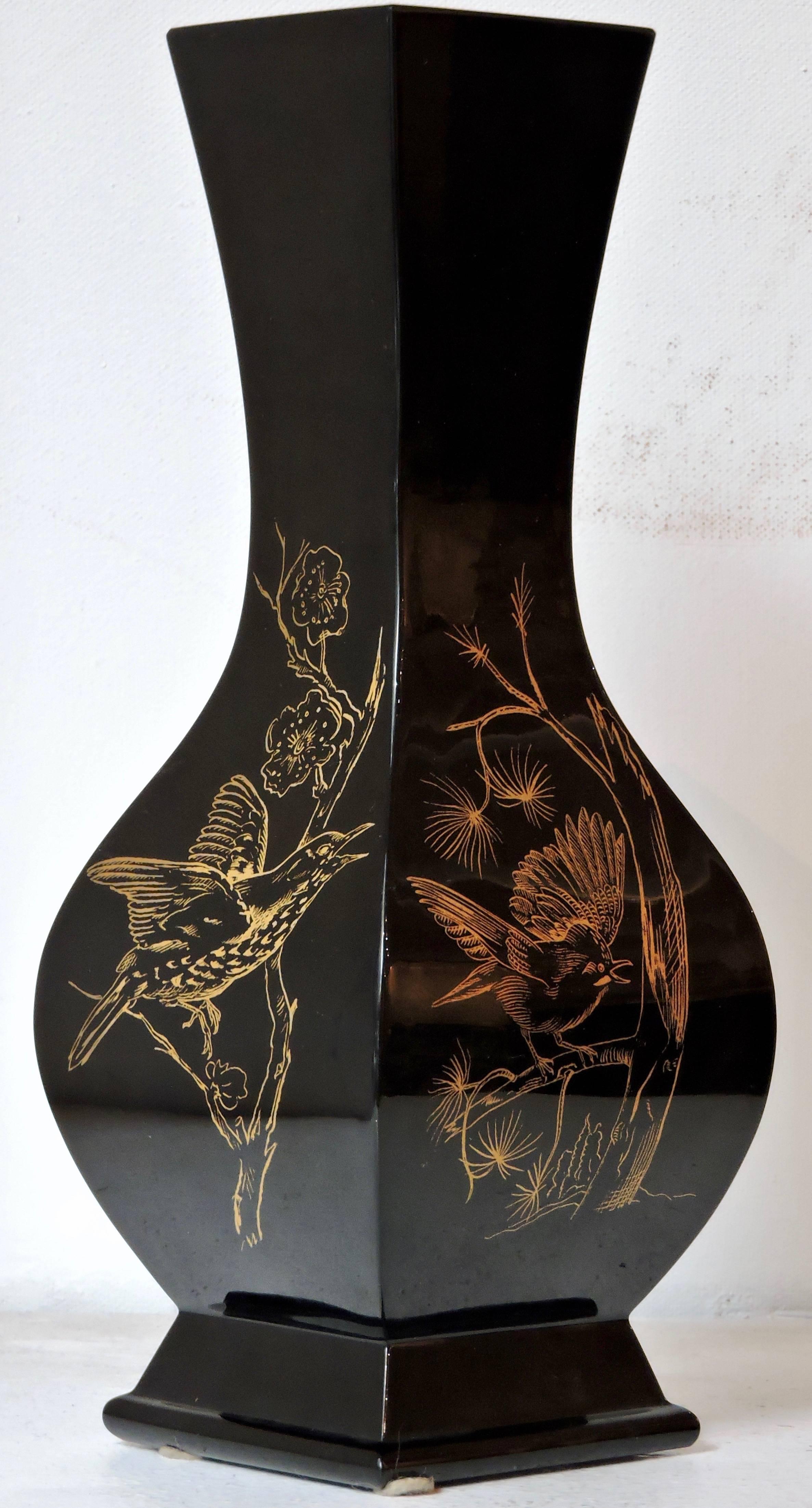 black baccarat bird vase