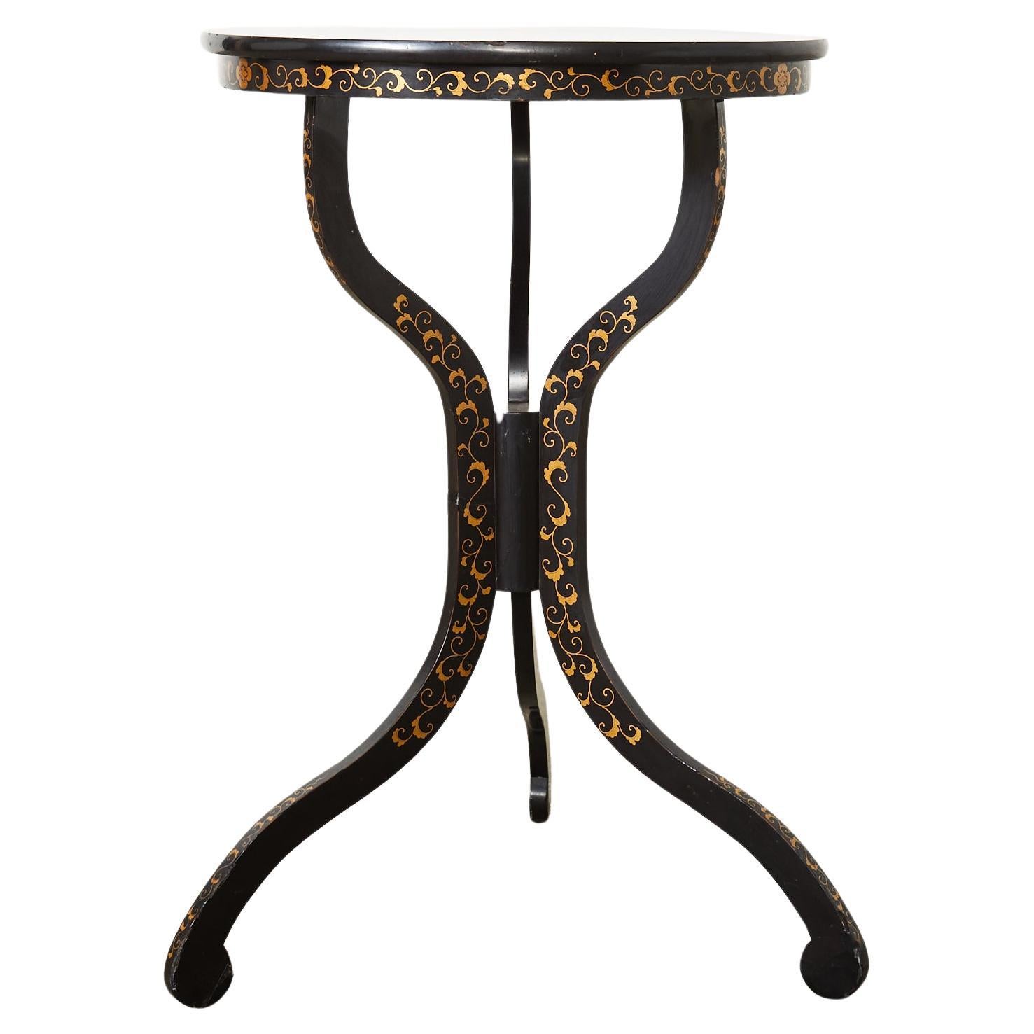 Japonisme Lacquer Round Occasional Table Parcel Gilt Decoration For Sale