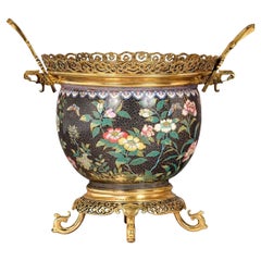 Blumenkästen, Blumentöpfe und Übertöpfe aus Metall