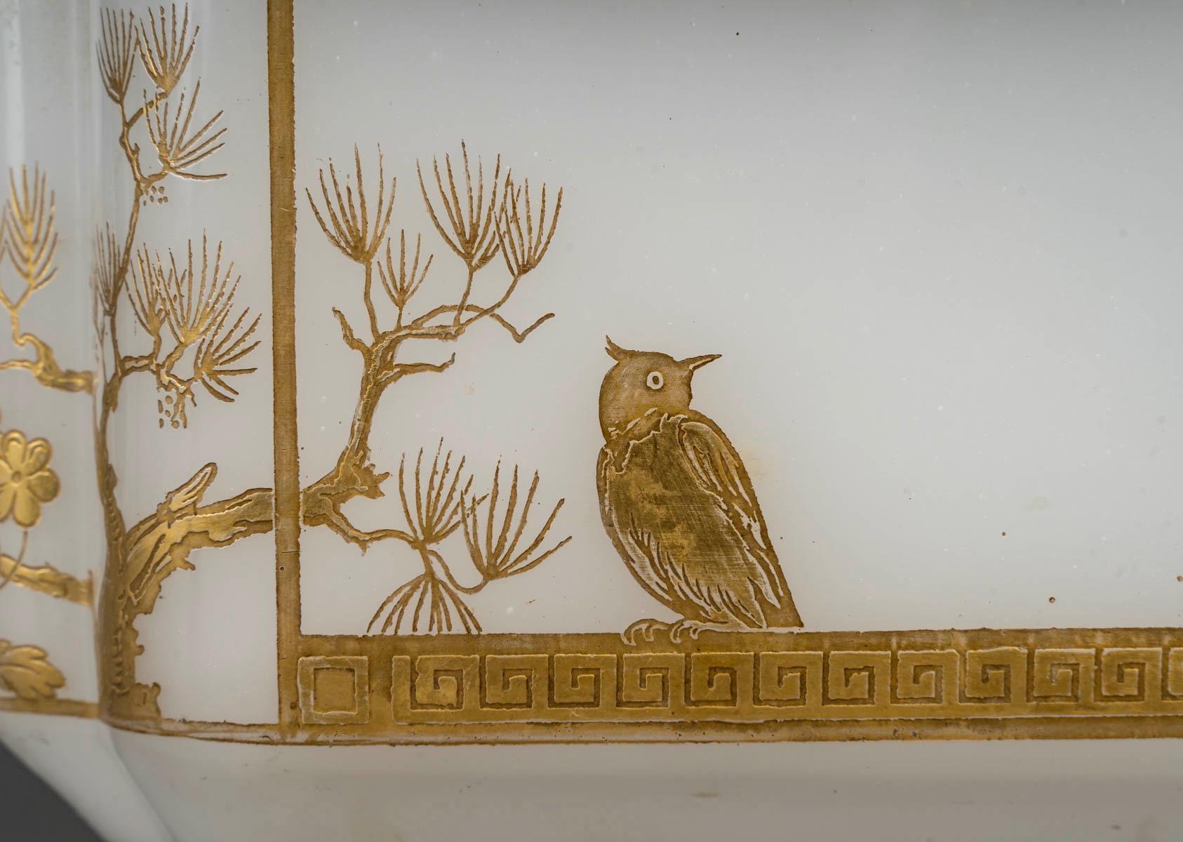 Similoro Japonisme Ormolu-Mounted Opaline Jardiniere by Maison Baccarat, circa 1865 in vendita