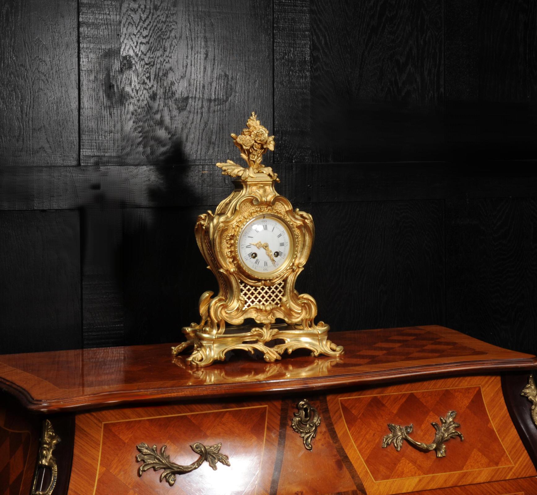 Rococo Horloge rococo française ancienne Japy Frères en bronze doré en vente