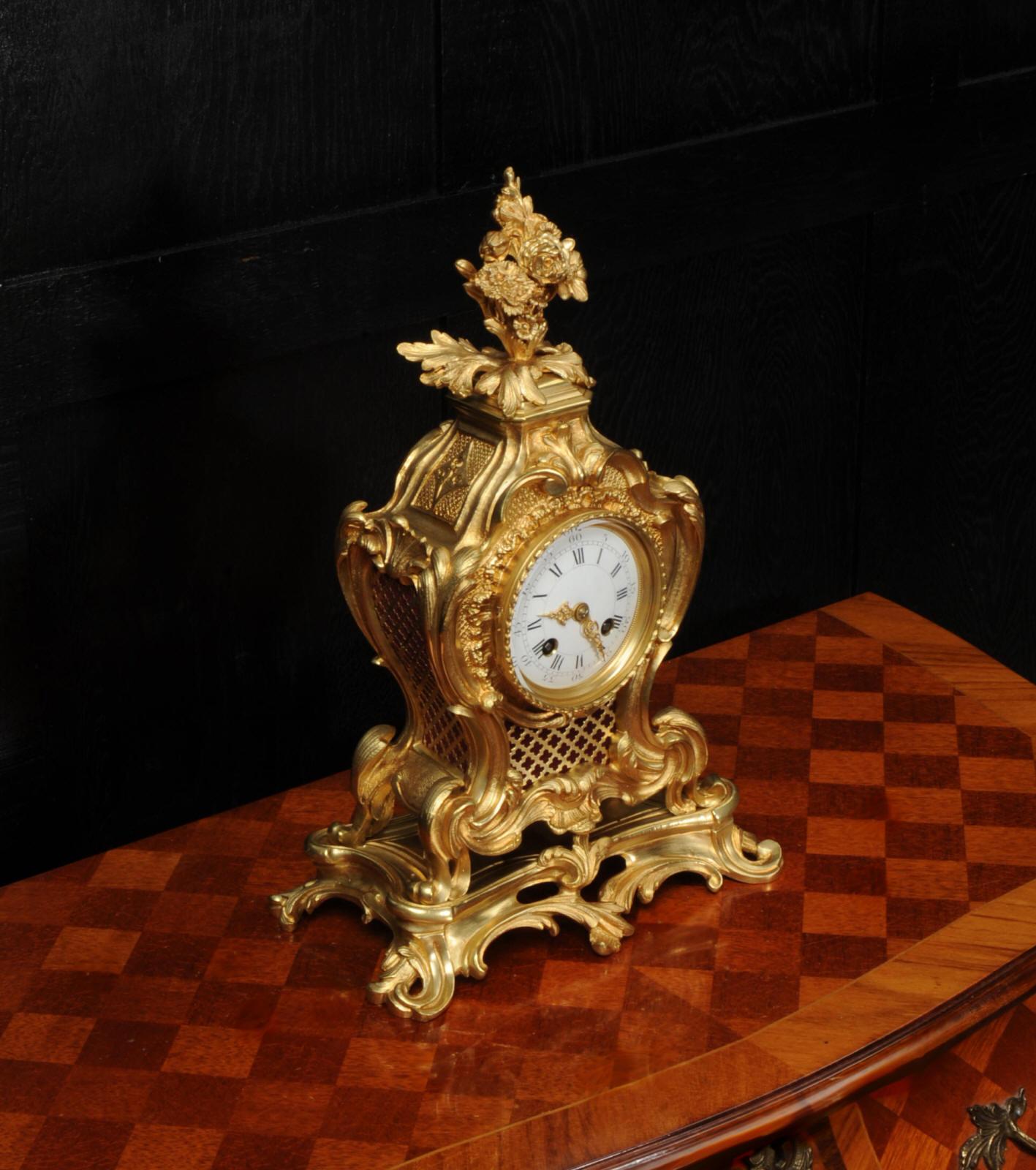 XIXe siècle Horloge rococo française ancienne Japy Frères en bronze doré en vente