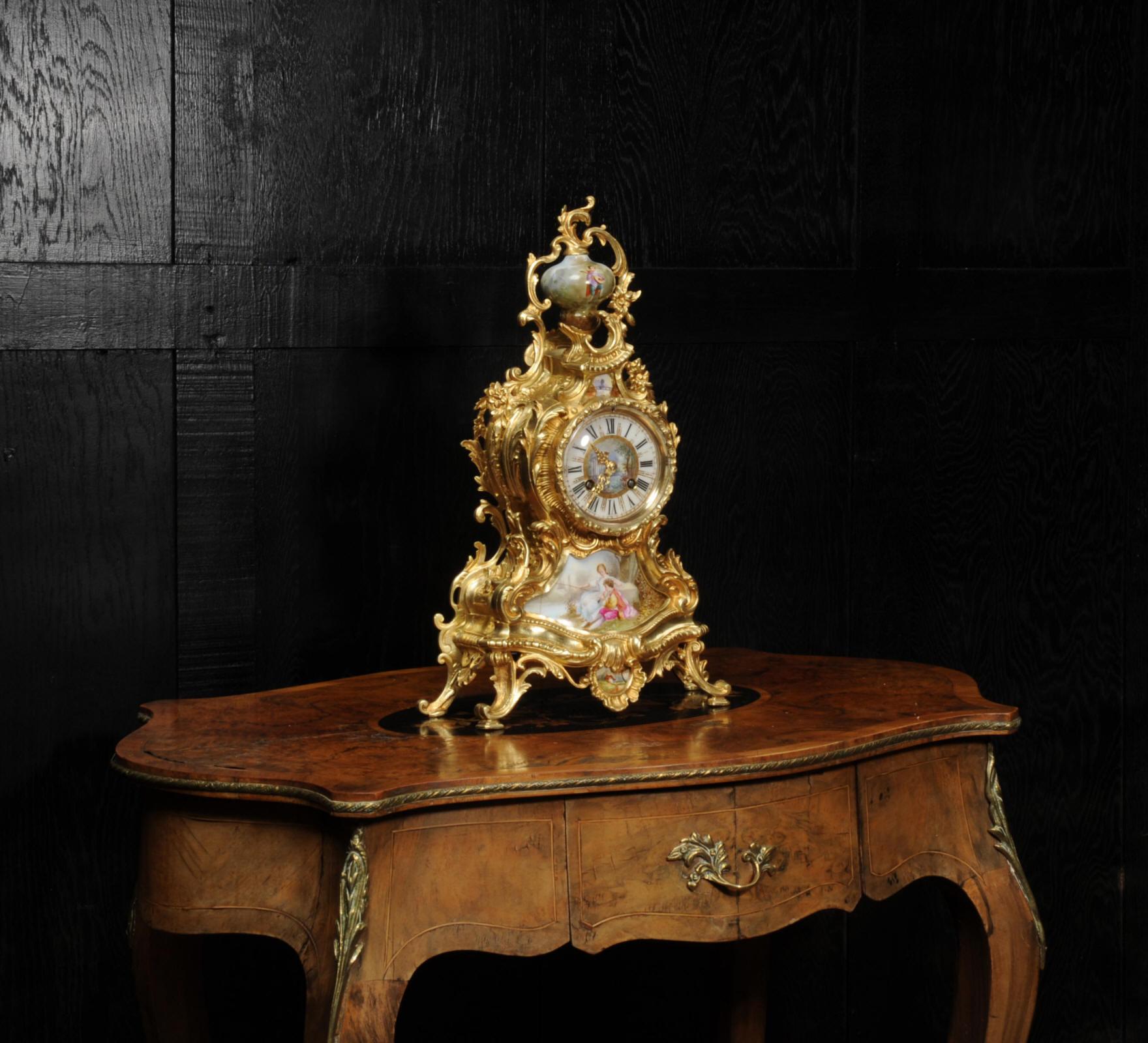 Antike französische Japy Freres-Uhr aus Goldbronze und Sevres-Porzellan 1