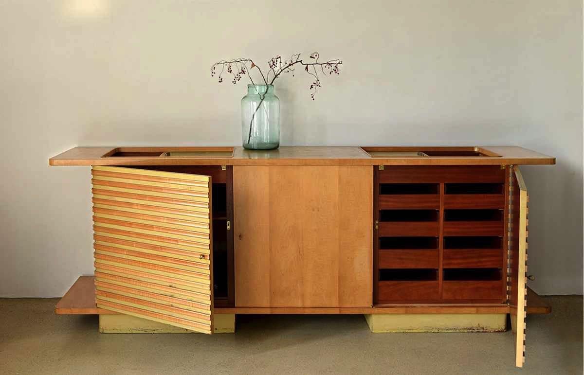 Jaques Adnet large French Sideboard 1940's Maple and Leather For Sale 4