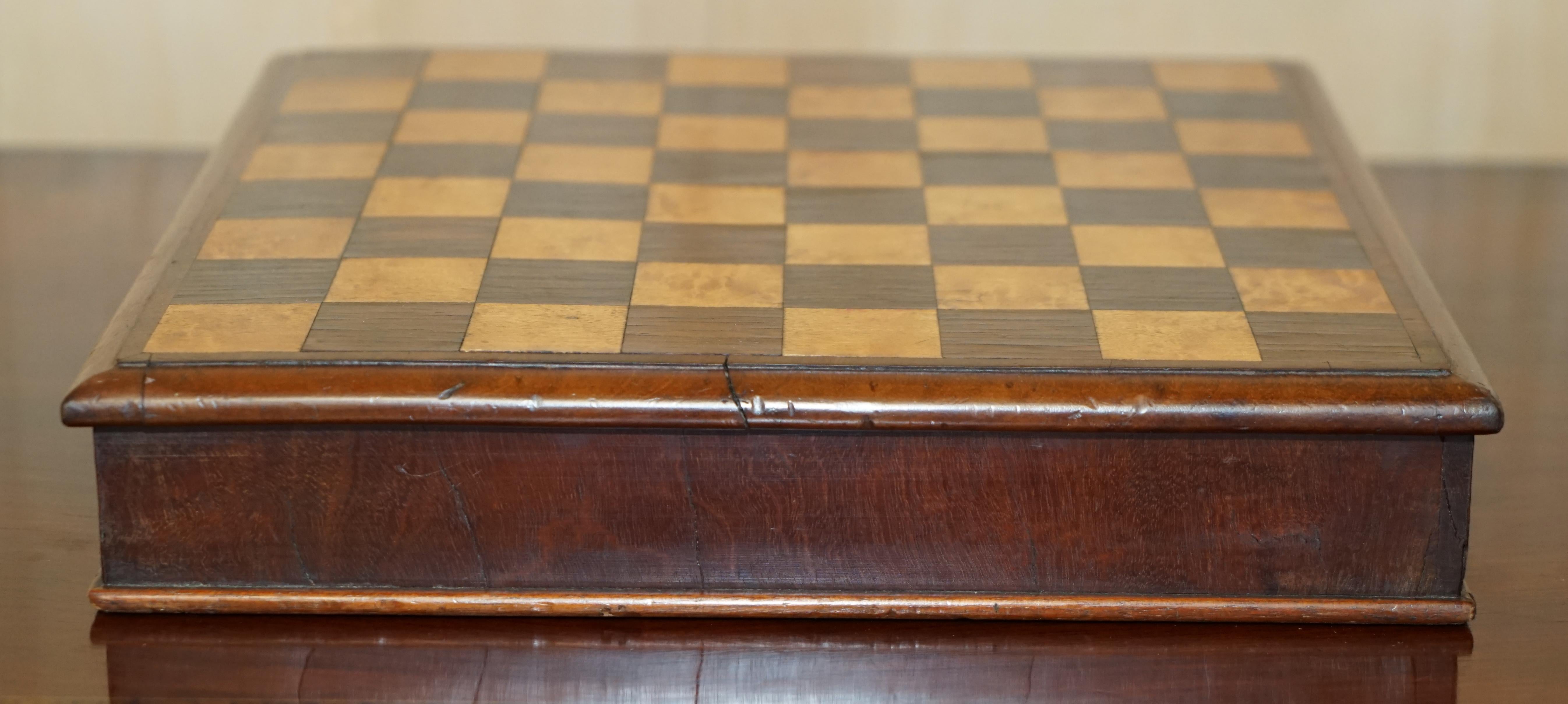 Hardwood Jaques London Victorian Burr Walnut Chessboard Staunton Chess Backgammon Pieces
