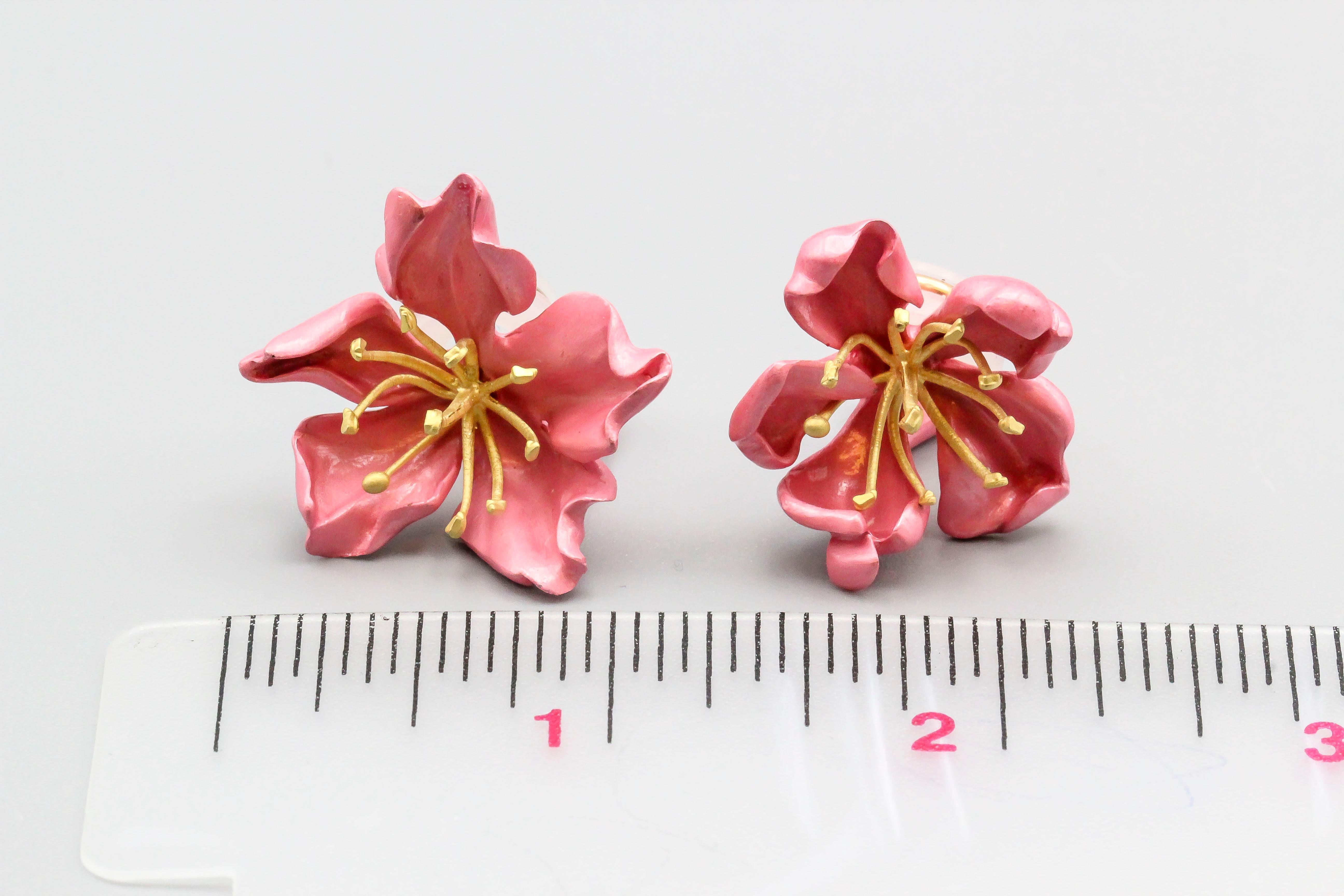 Women's Jar Almond Blossom Earrings