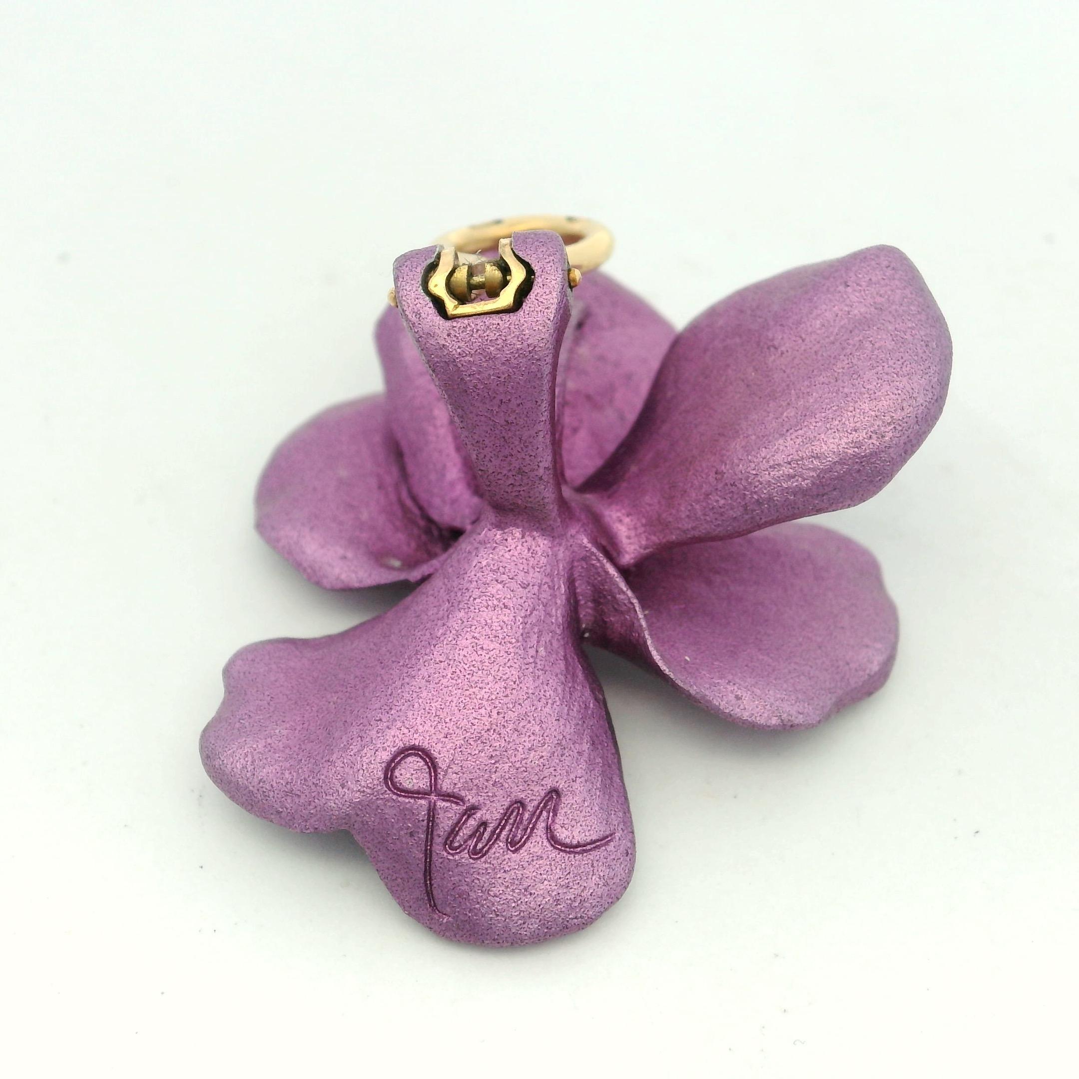 Women's Jar Aluminum Pansy Earrings Paris 18K Yellow Gold Clip ons For Sale
