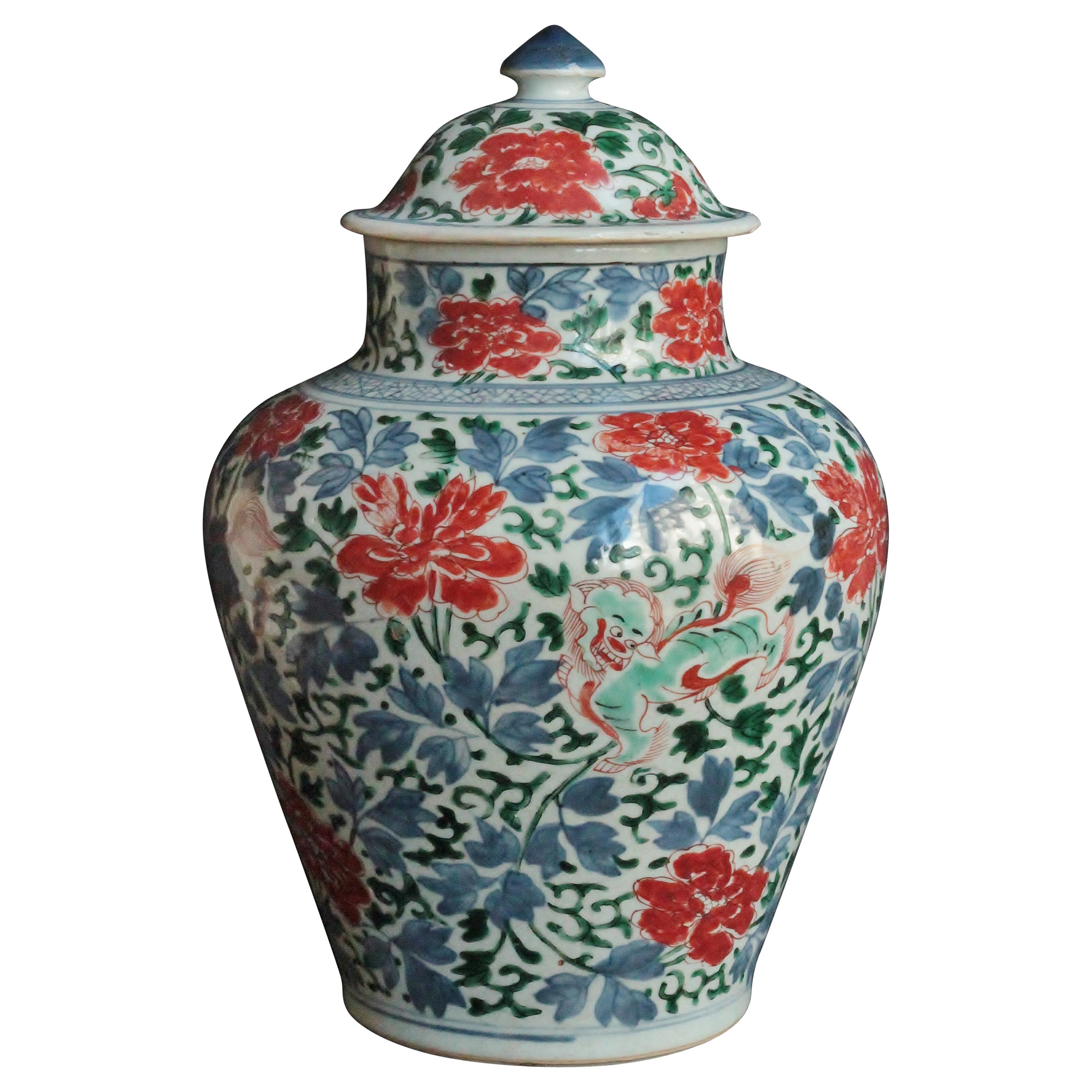 Jar and Cover in China Porcelain, Transition Period, 17th Century For Sale
