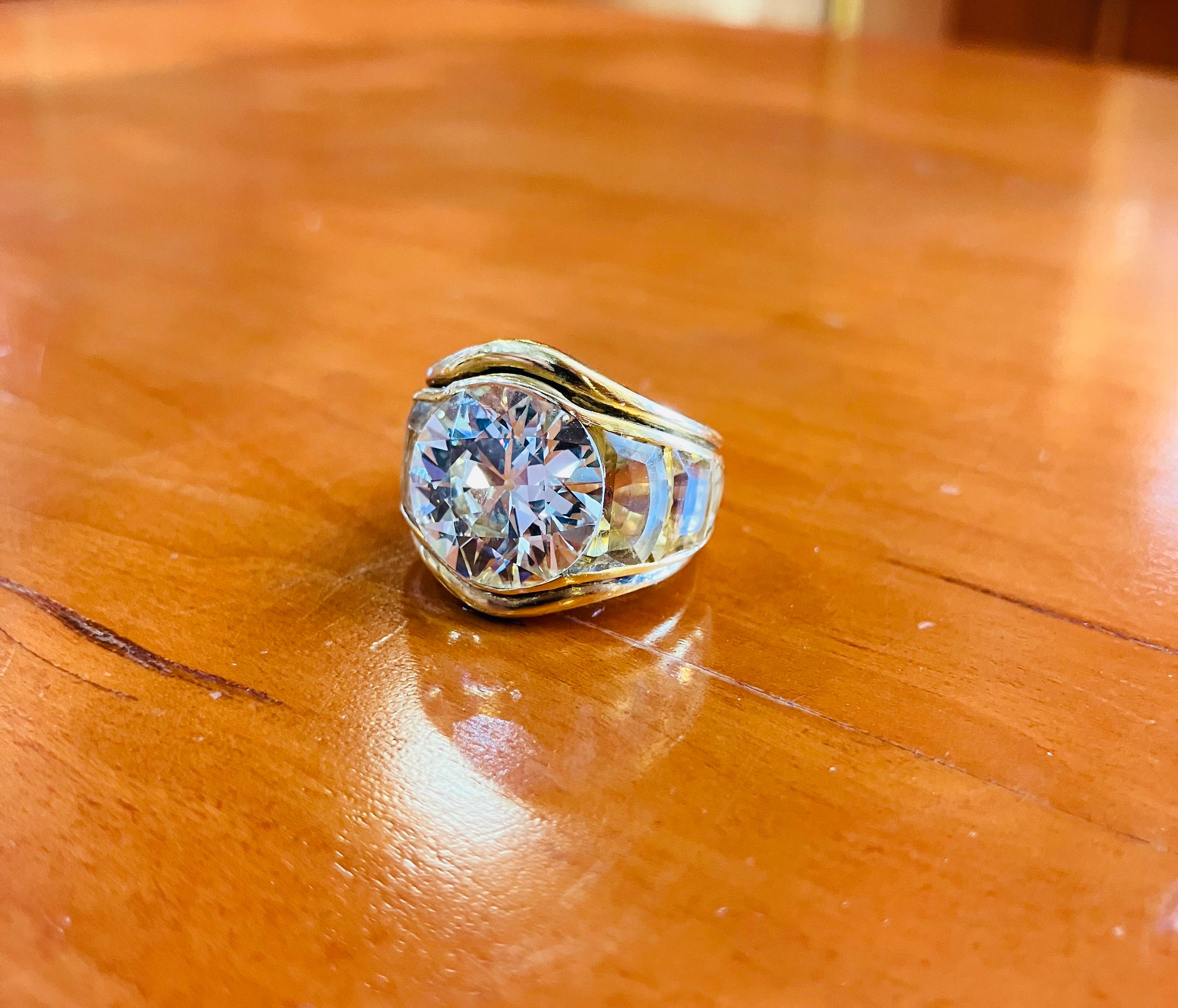 Round Cut JAR Diamond Ring  For Sale