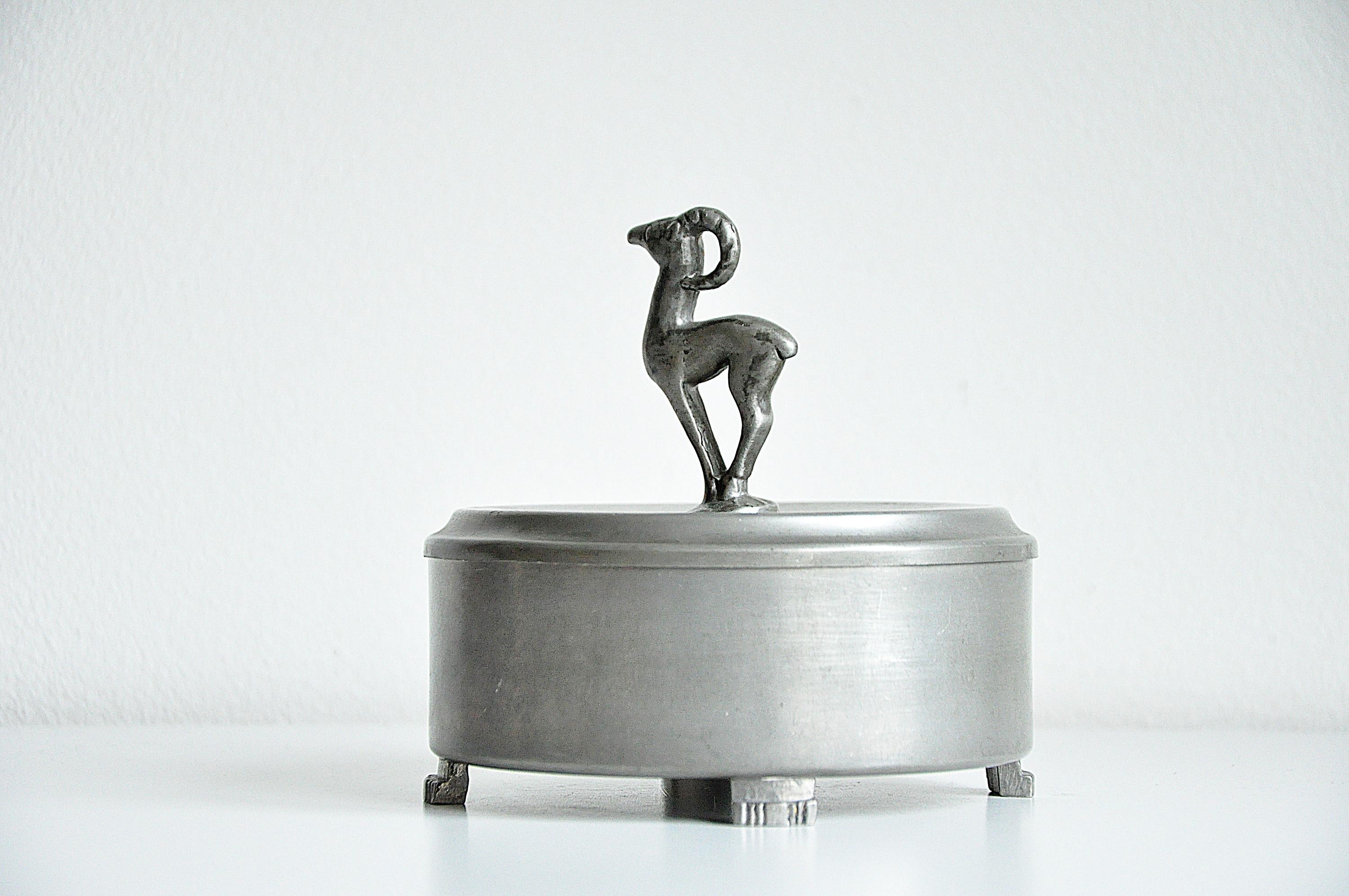 Scandinavian Modern Jar in Pewter by Harald Nilsson for Konsthantverk, 1931 For Sale