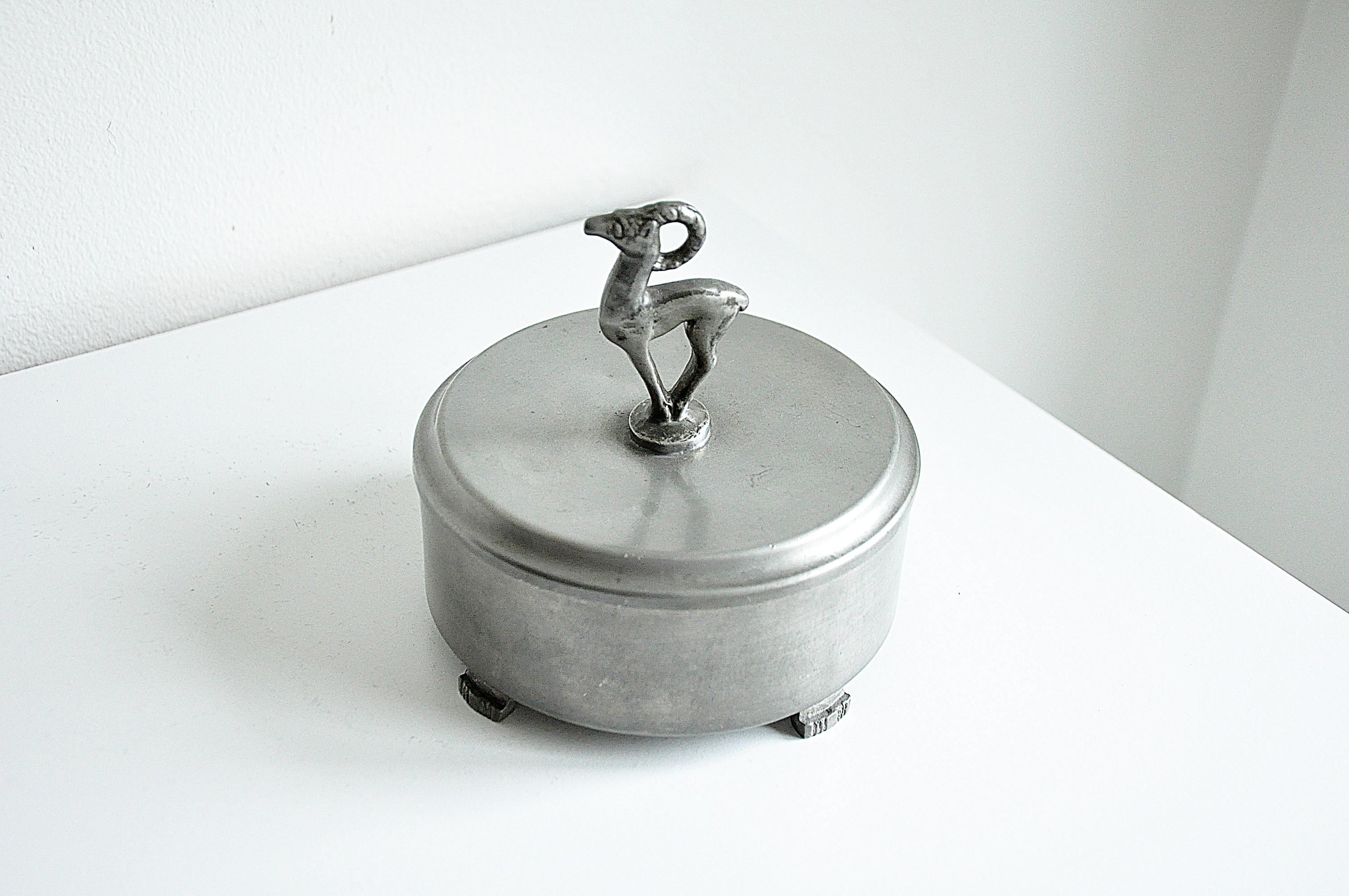 Jar in Pewter by Harald Nilsson for Konsthantverk, 1931 In Fair Condition For Sale In Örebro, SE