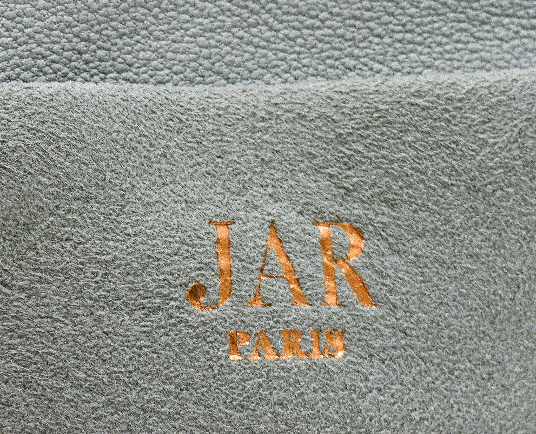 JAR Paris 2000's Anodized Aluminum Enamel 18 Karat Gold Pansy Ear-Clip Earrings For Sale 4