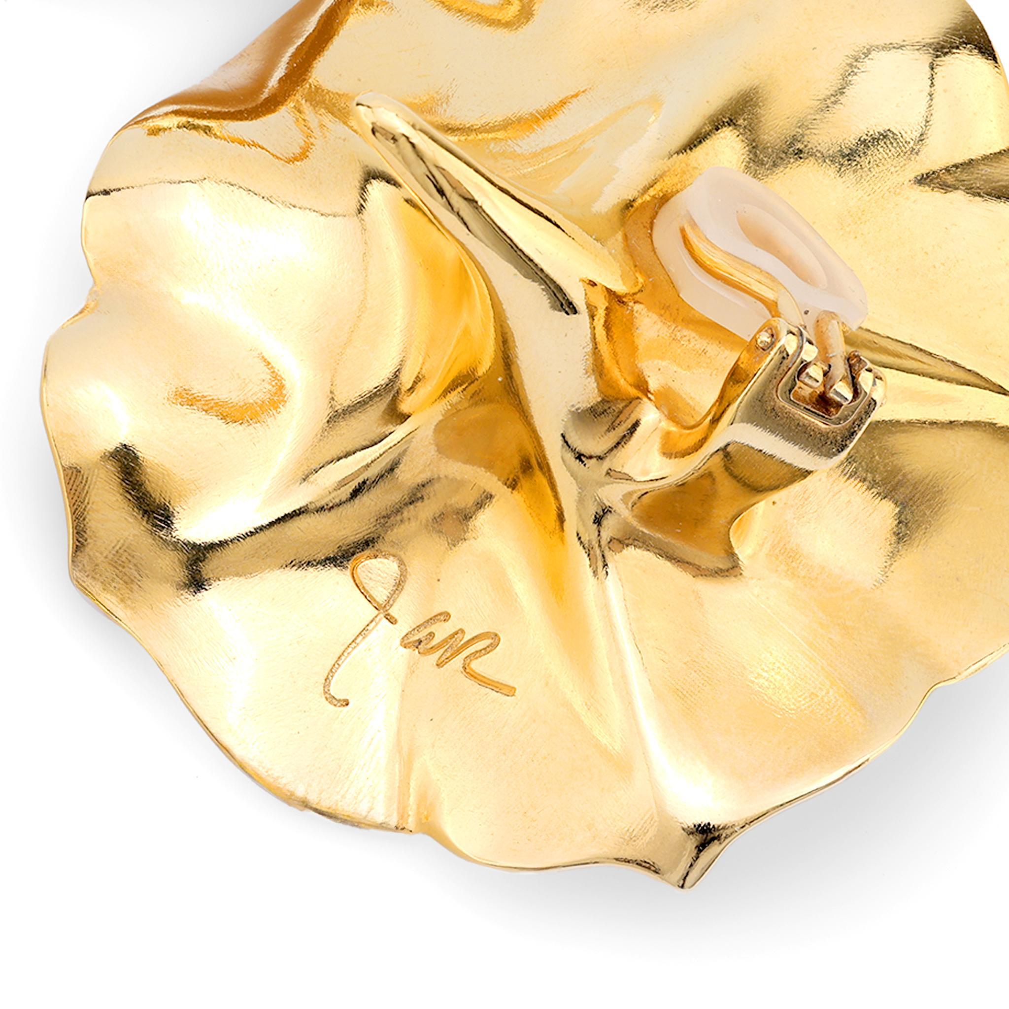 Pariser Ohrringe „Morning Glory“ aus Aluminium und 18k Gelbgold in Pariser Aluminiumglas für Damen oder Herren