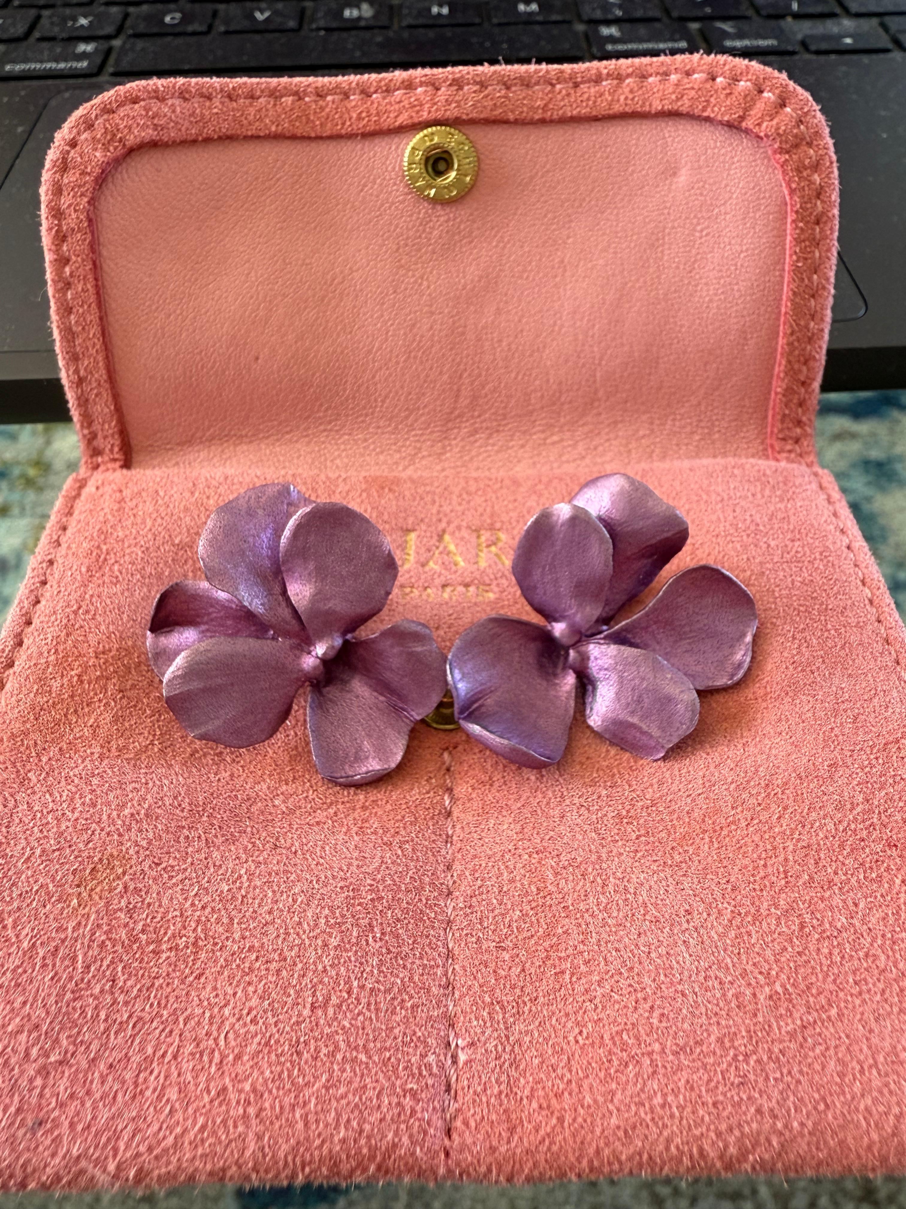 JAR Paris Anodized Aluminum 18k Gold Pansy  Ear Clip Earrings For Sale 6