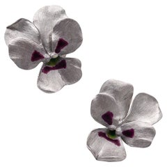 JAR PARIS Orecchini a clip con fiori di pansé in oro 18Kt e alluminio