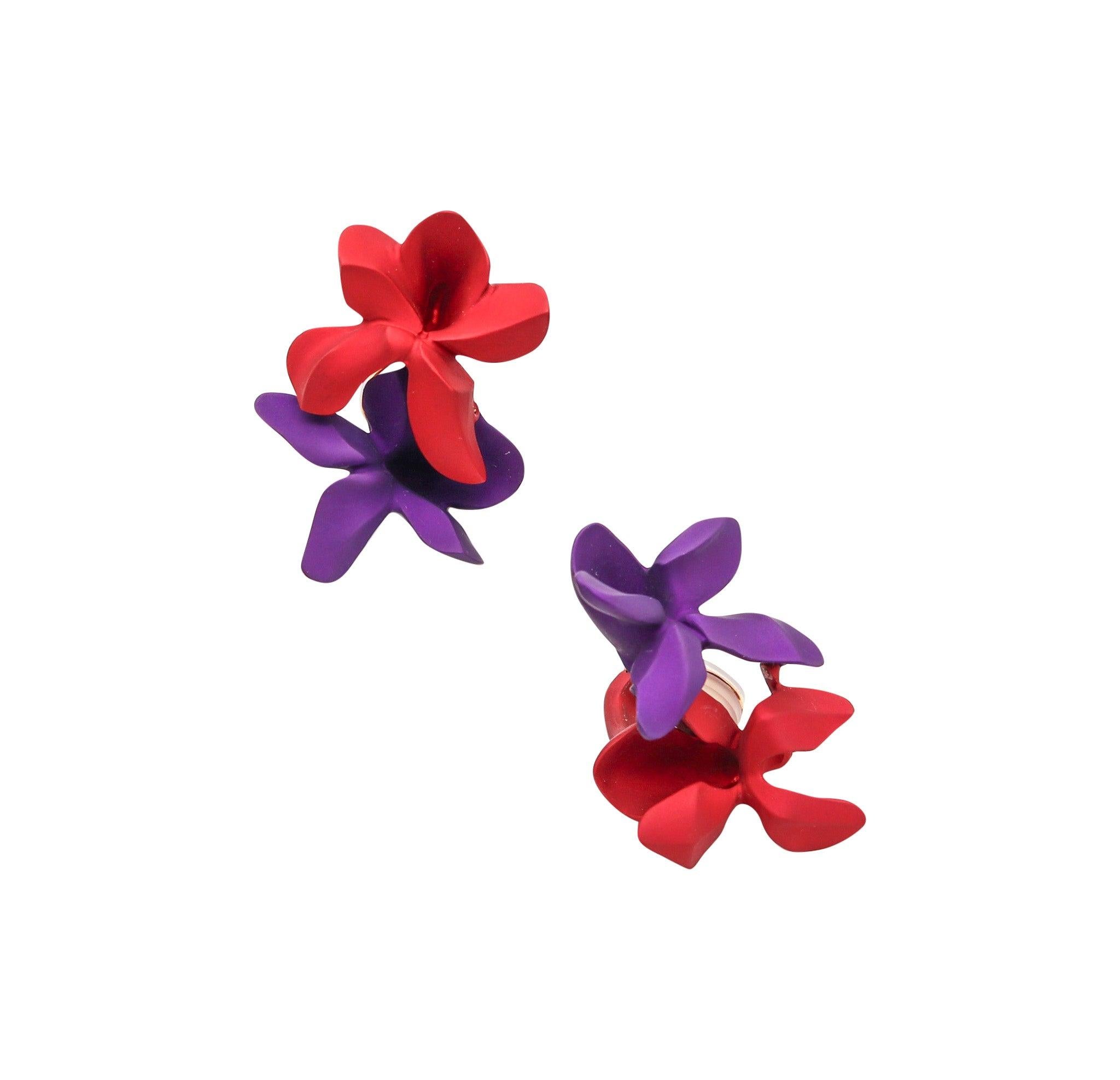 JAR PARIS Red & Purple Double Violets Clips Earrings In 18Kt Gold and Aluminum For Sale 1